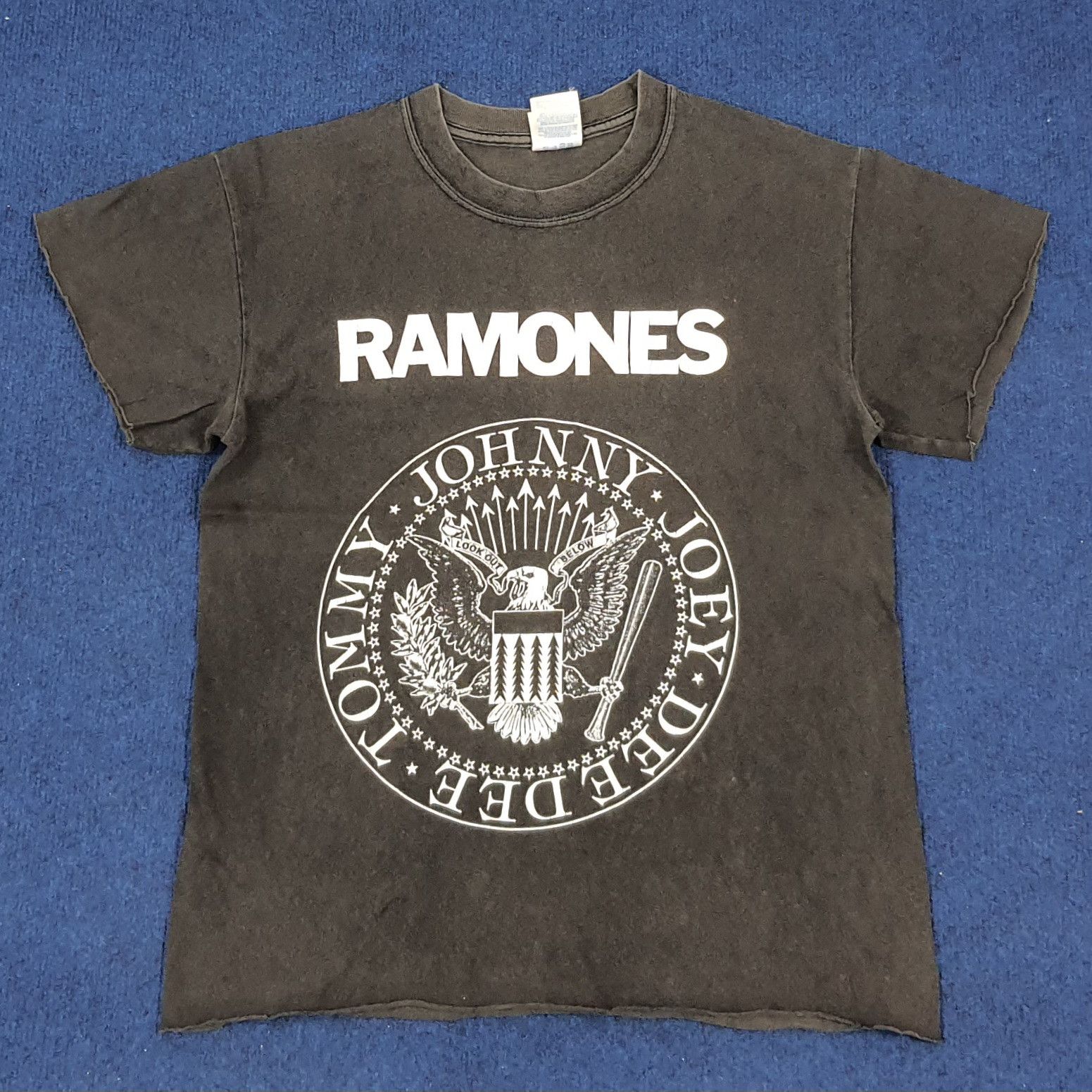 Band Tees × Vintage Vintage RAMONES American Punk Rock Band Tshirt Size US S / EU 44-46 / 1 - 1 Thumbnail