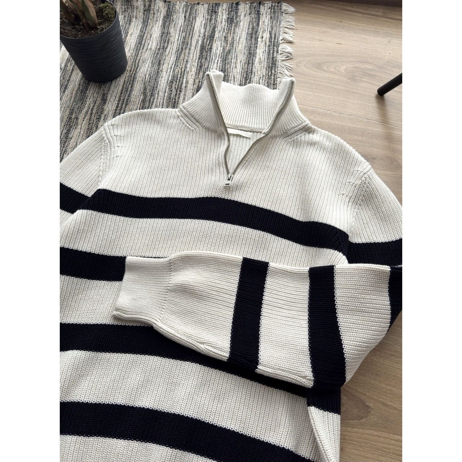 Zara VINTAGE Zara Knitted Stripped 1/3 Zip Sweater Men L White Logo Knit Sweatshirt Vintage Mens Regular 80s 90s Classic Streetwear USA Italy Zip Pullover Size US L / EU 52-54 / 3 - 4 Thumbnail