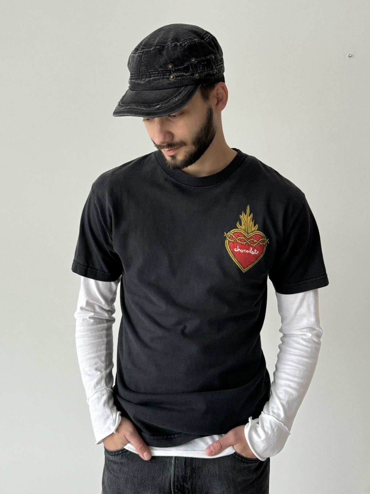 Chocolate × Vintage Vintage Y2K Chocolate Skateboarding T-Shirt Size US M / EU 48-50 / 2 - 1 Thumbnail