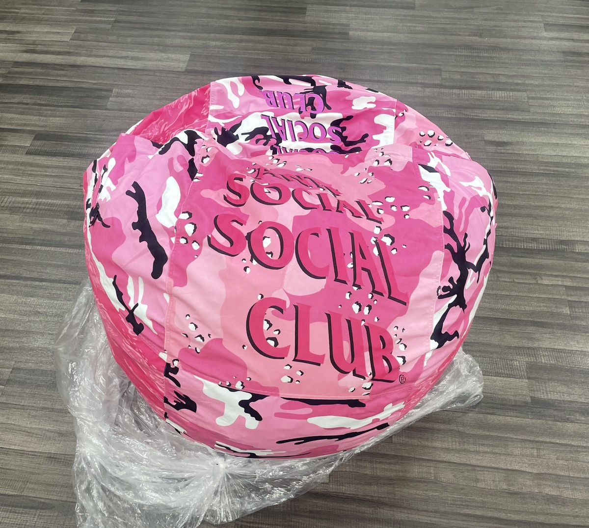 Anti Social Social Club Anti Social Social Club x Lovesac Size ONE SIZE - 1 Thumbnail