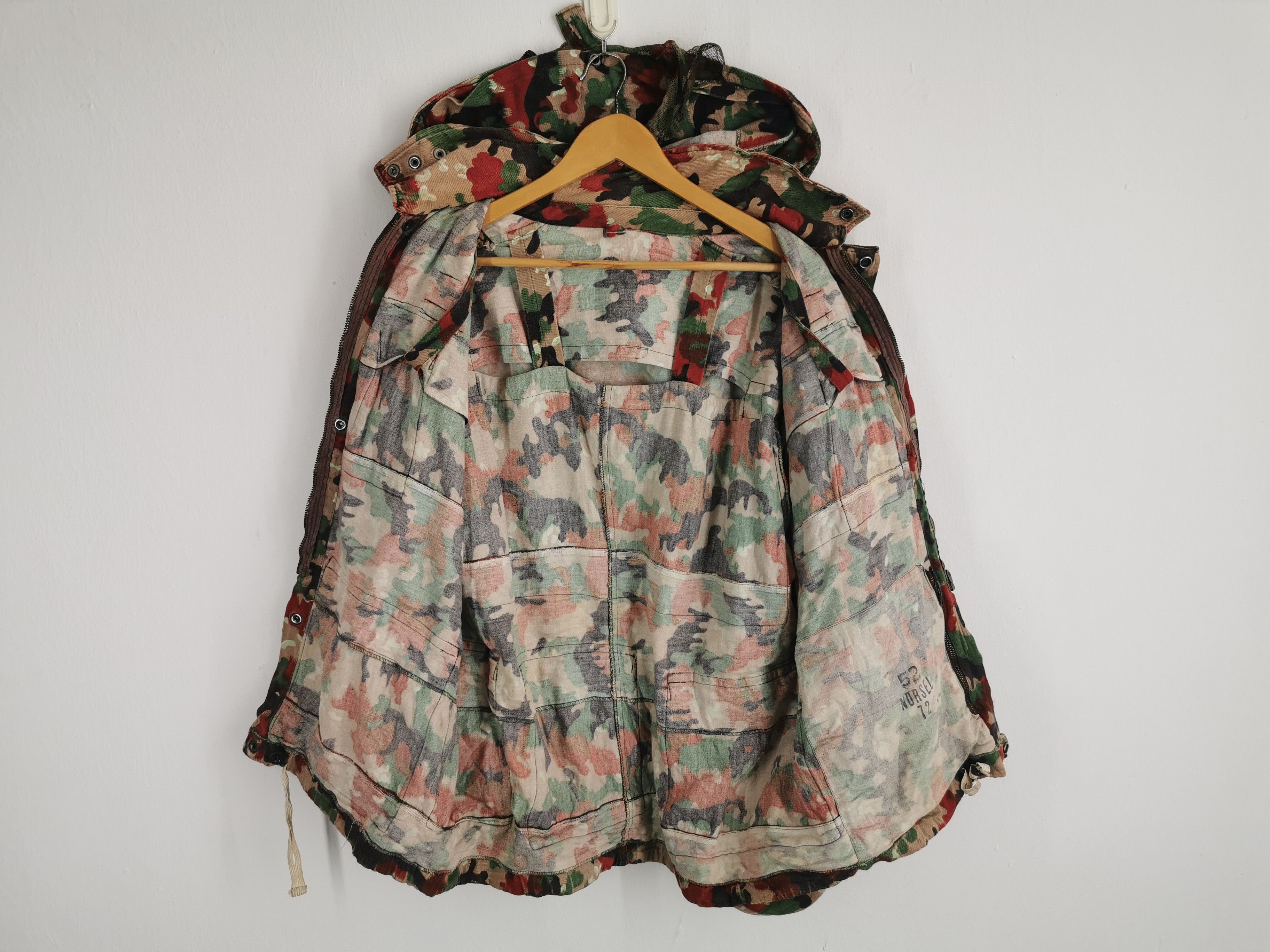 Vintage Vintage 70s Swiss M70 TAZ 83 Alpenflage Camo Jacket Size US M / EU 48-50 / 2 - 3 Thumbnail