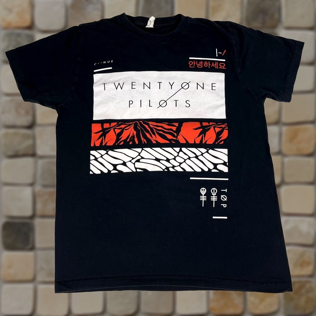 Vintage Men's Twenty One Pilots Clique T-Shirt Rock Band Music Sz M Black Cotton Short Sleeve Crew Neck Size US M / EU 48-50 / 2 - 1 Thumbnail