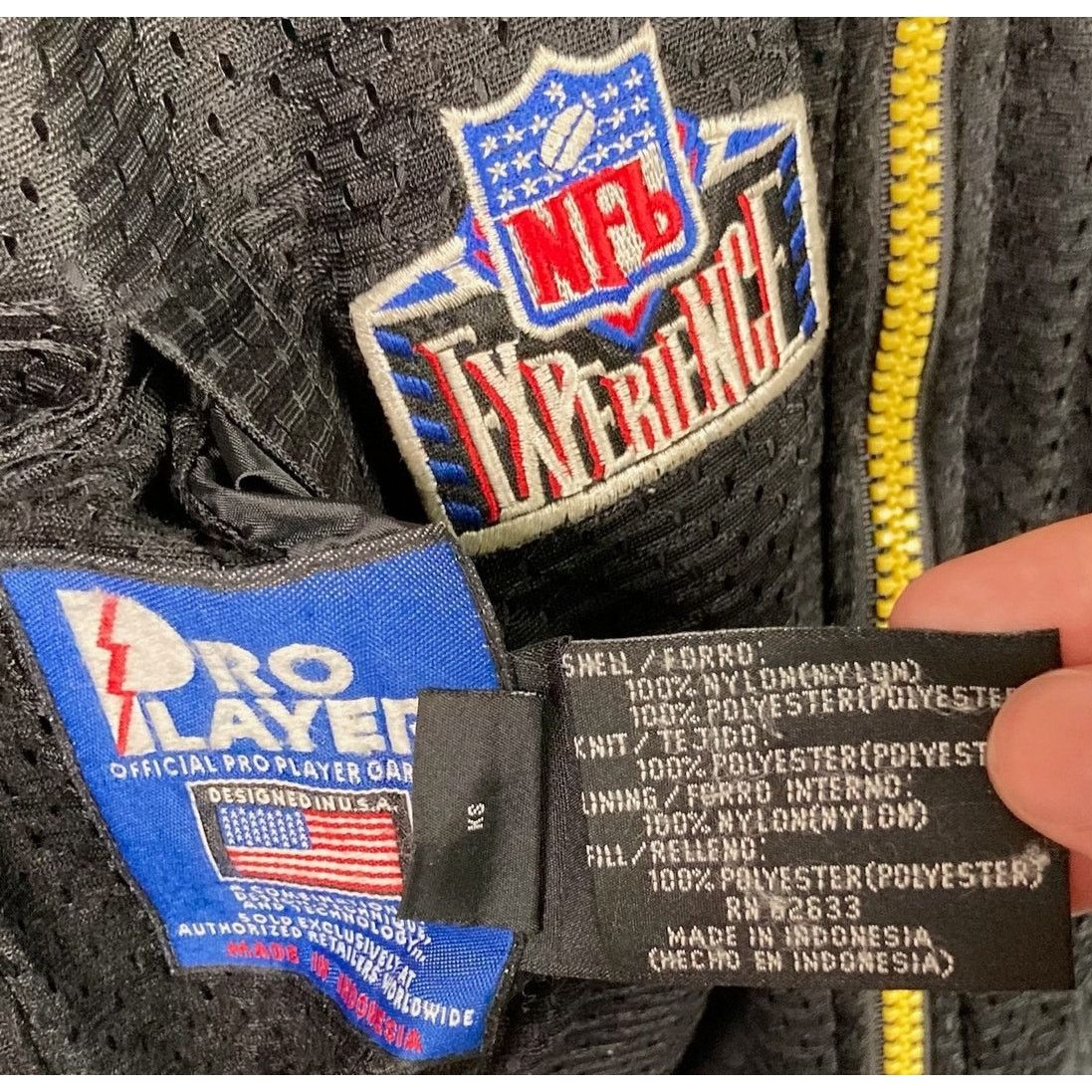 Pro Player Vintage Pittsburgh Steelers Reversible NFL Puffer Jacket L Size US L / EU 52-54 / 3 - 13 Thumbnail