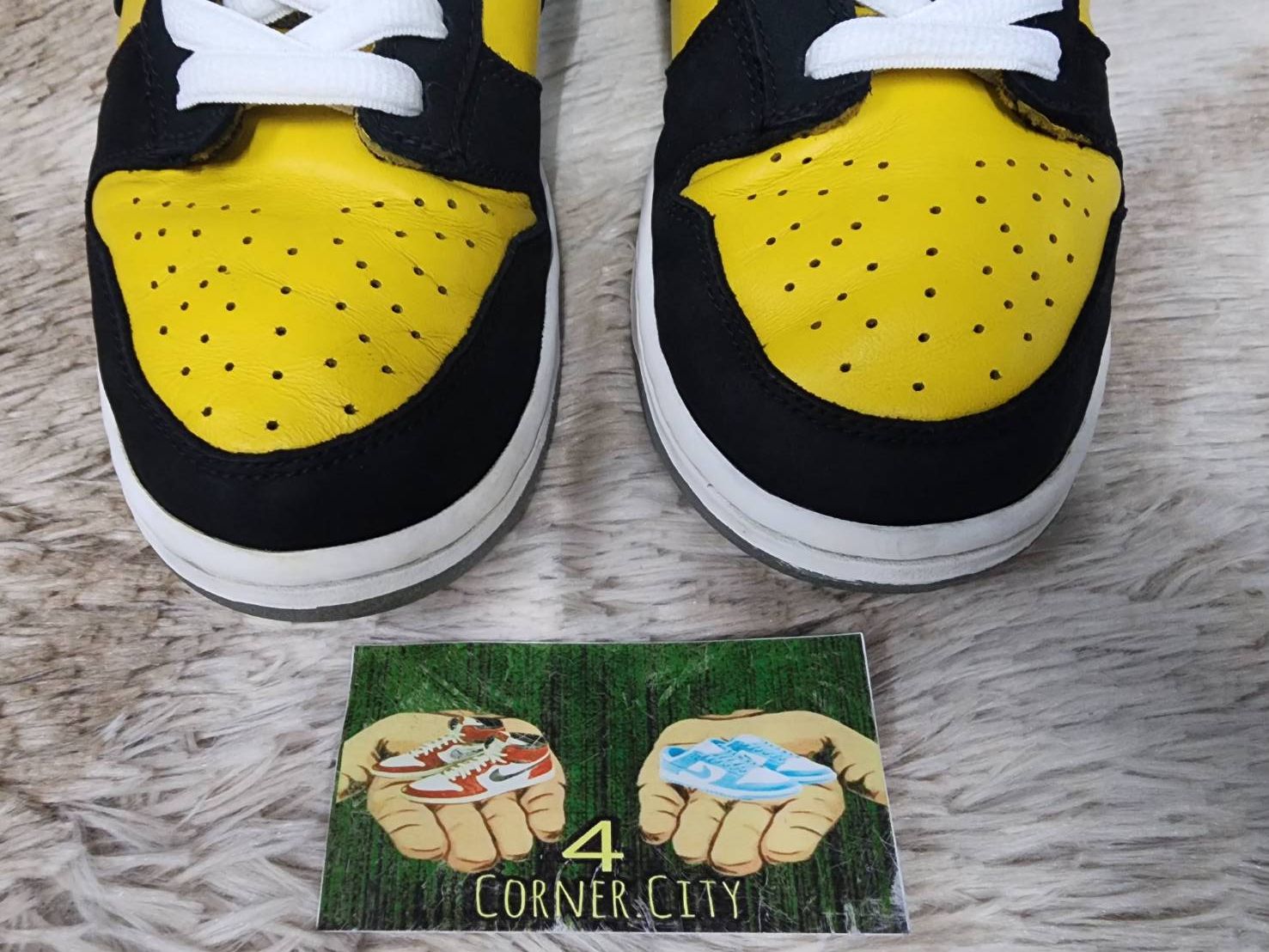 Nike Nike Sb Dunk Low Bic Size US 10.5 / EU 43-44 - 2 Thumbnail