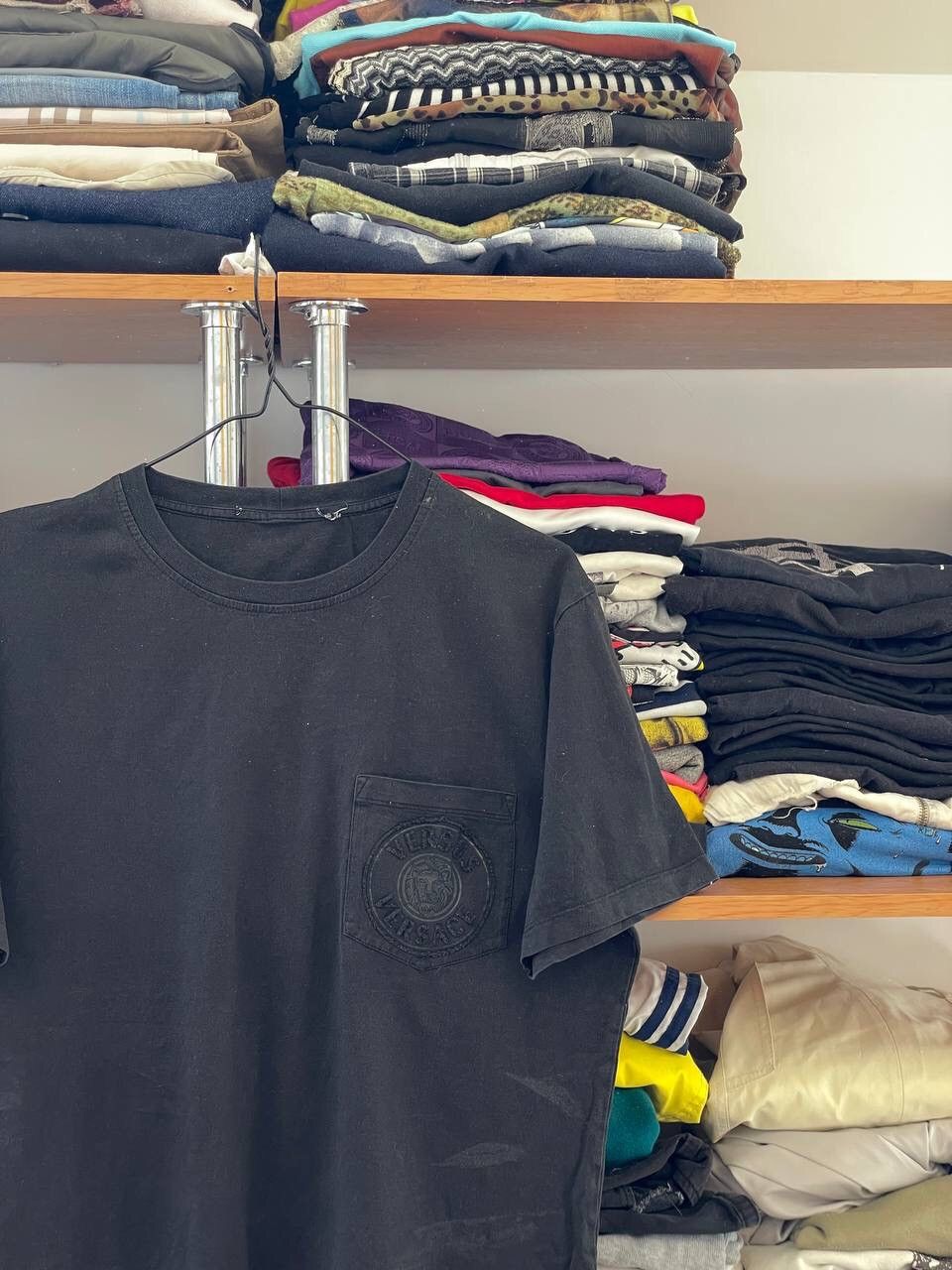 Vintage Versace Versus small logo T shirt Size US M / EU 48-50 / 2 - 3 Thumbnail