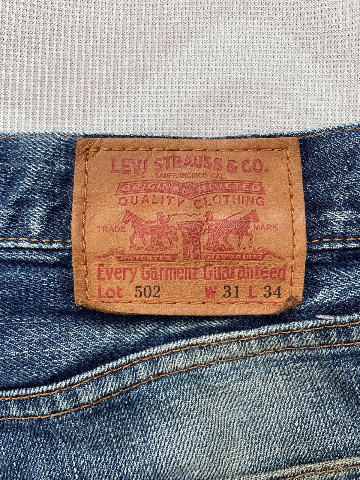 Le Grande Bleu (L.G.B.) × Levi's × Vintage Levis 502 Jeans (LG109) Size US 29 - 9 Thumbnail