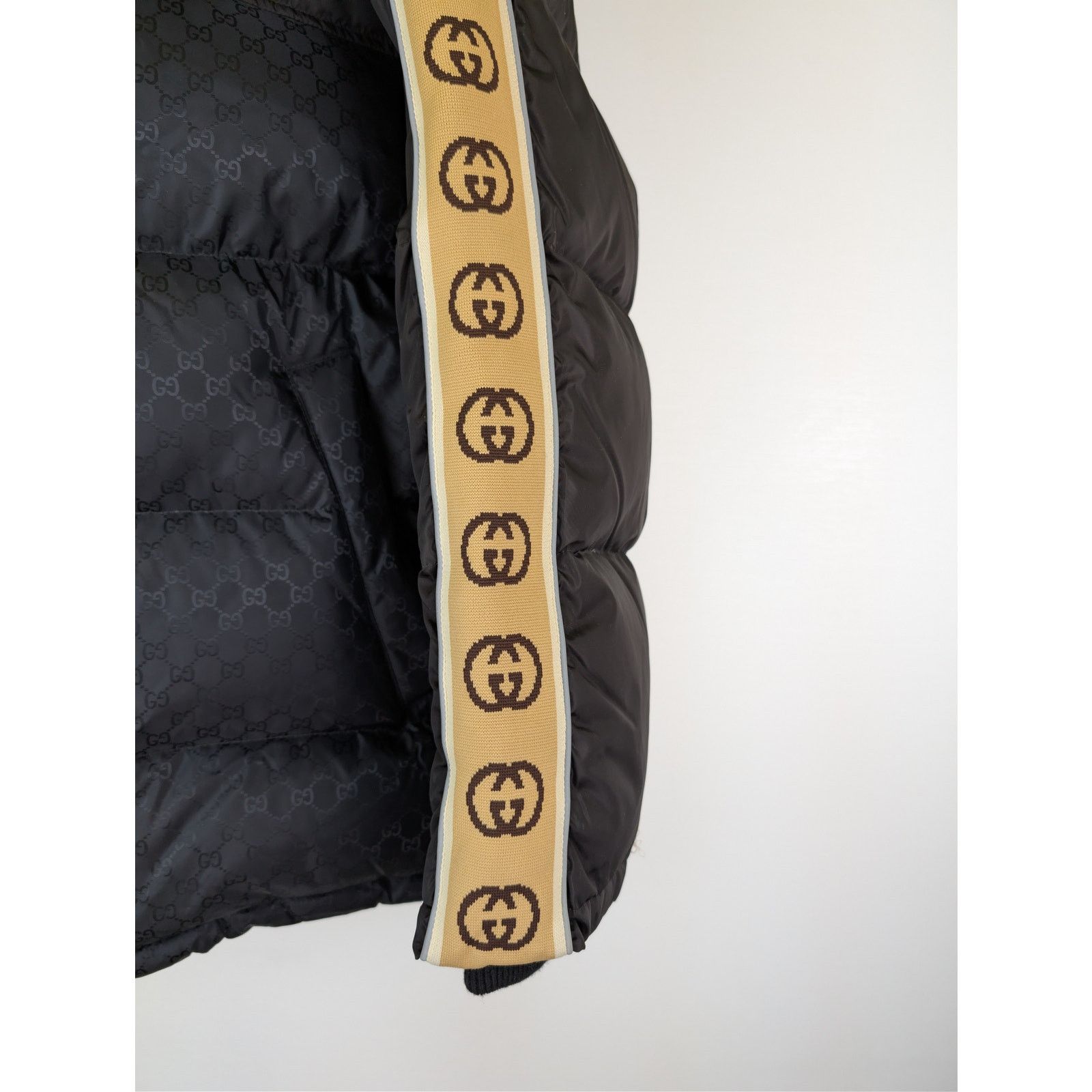 Gucci o1rshd1 Light Parachute GG Jacquard Nylon Padded Coat Jacket Size US M / EU 48-50 / 2 - 4 Thumbnail