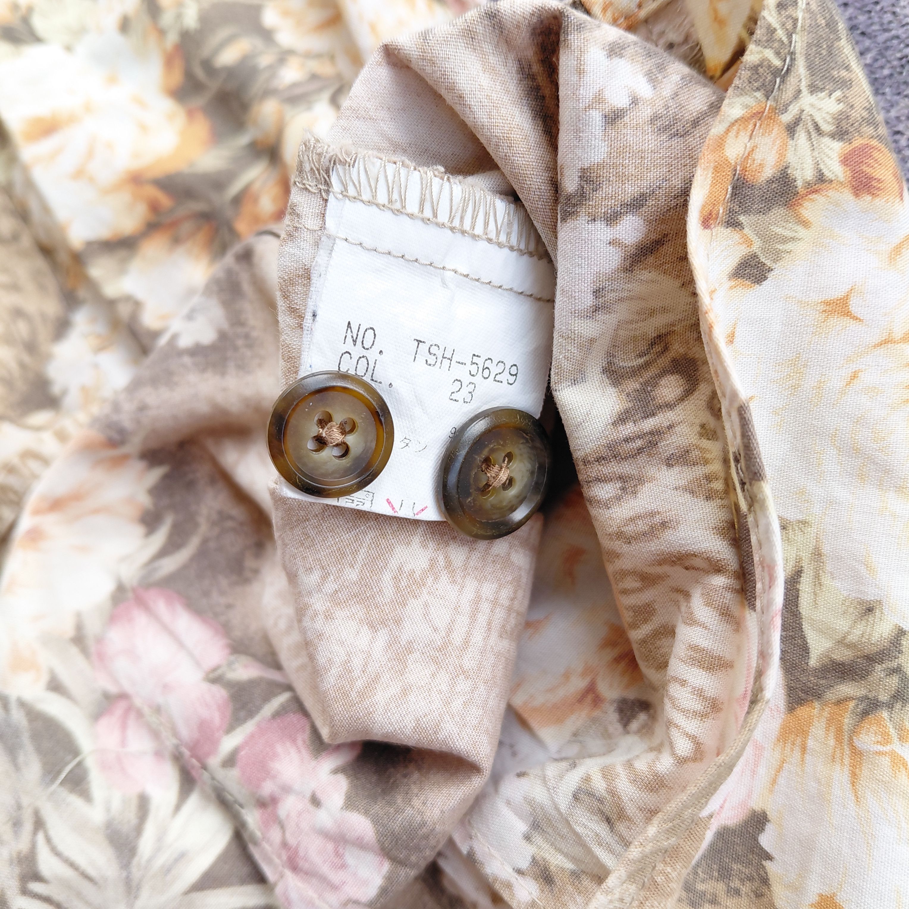 Tornado Mart Tornado Mart Flower Shirt Size US L / EU 52-54 / 3 - 4 Thumbnail