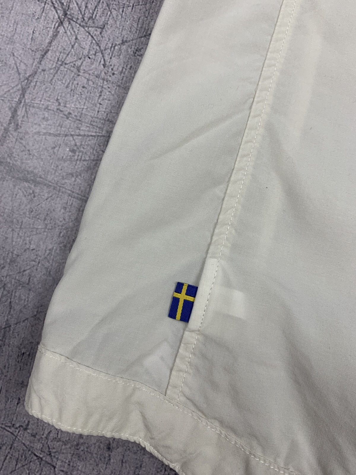 Fjallraven Fjallraven Shirt Short Sleeve Size XS White Outdoor Gorpcore Size XS / US 0-2 / IT 36-38 - 11 Thumbnail
