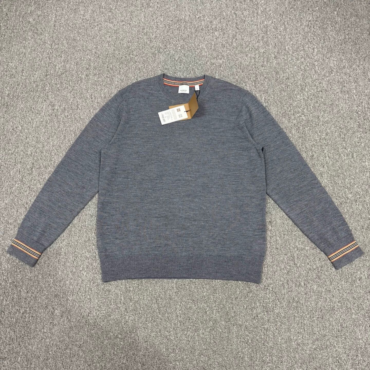 Burberry Burberry gray wool knit sweater XL Size XL / US 12-14 / IT 48-50 - 1 Thumbnail