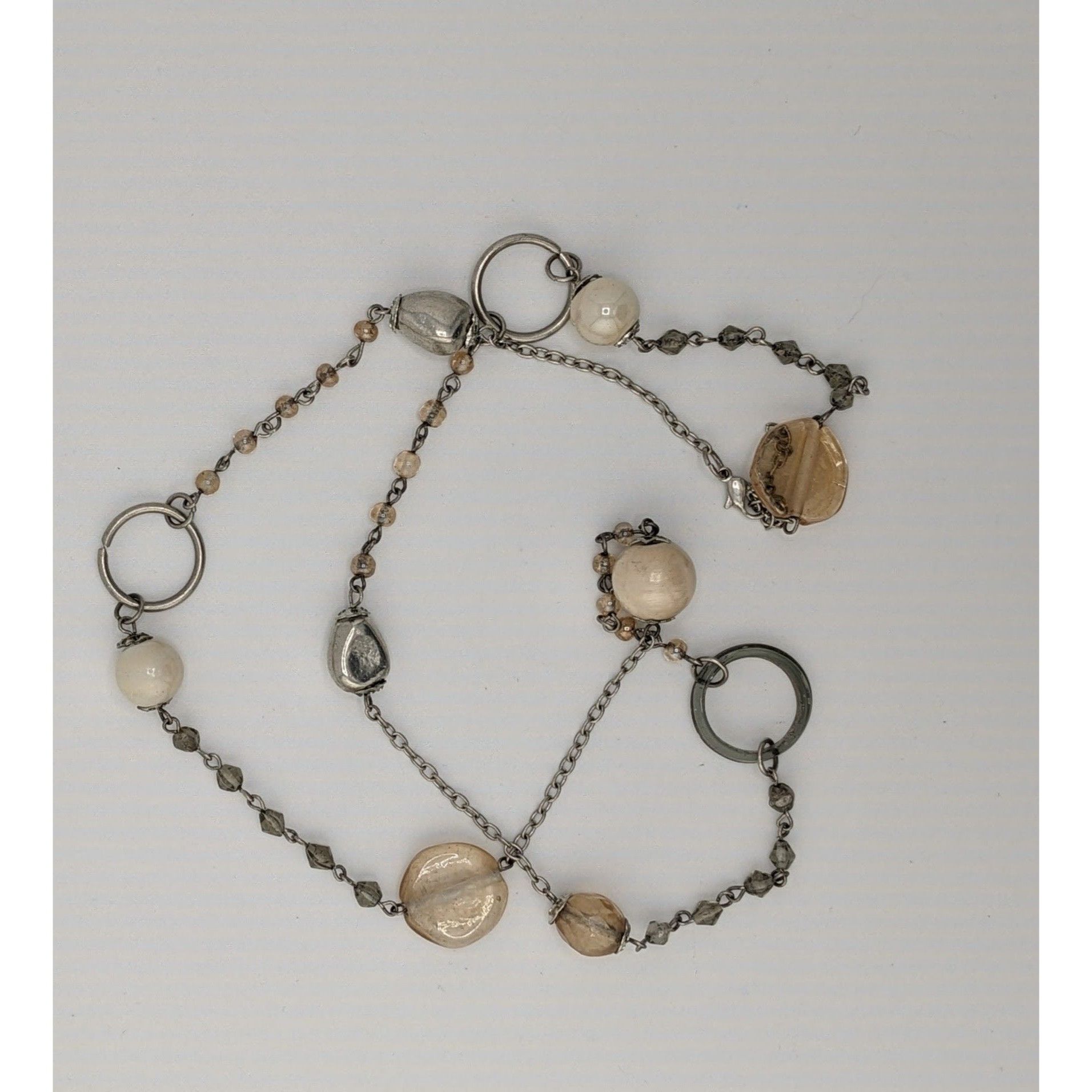 Other Y2K Style Cream Tone Glass Beaded Station Necklace Size ONE SIZE - 4 Thumbnail