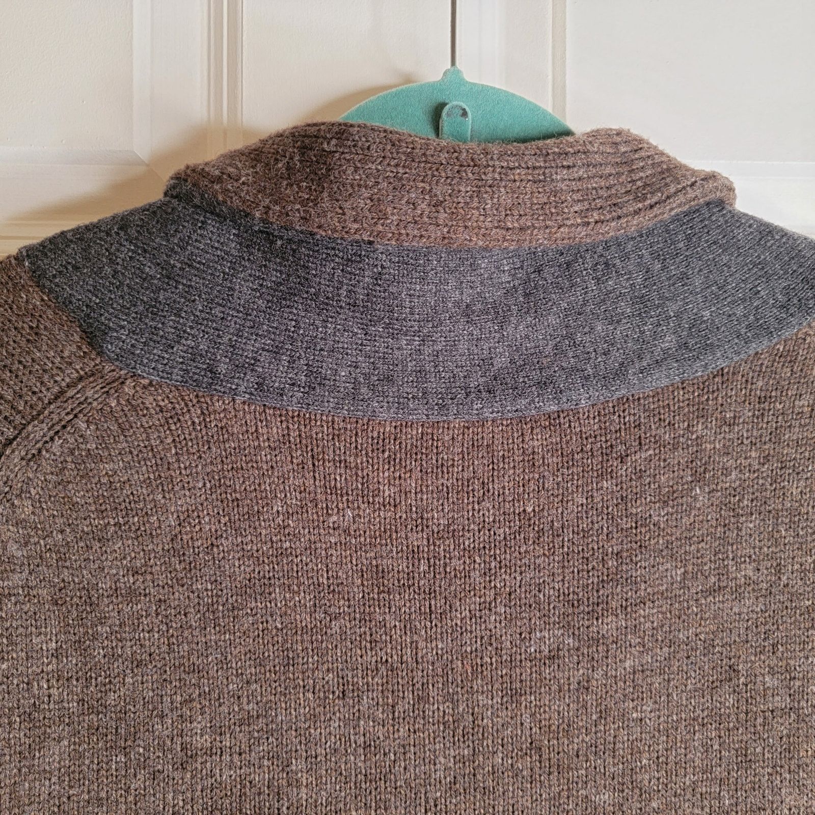 Saks Fifth Avenue Saks Fifth Avenue Blue Shawl Collar Sweater size XL Size US XL / EU 56 / 4 - 4 Thumbnail