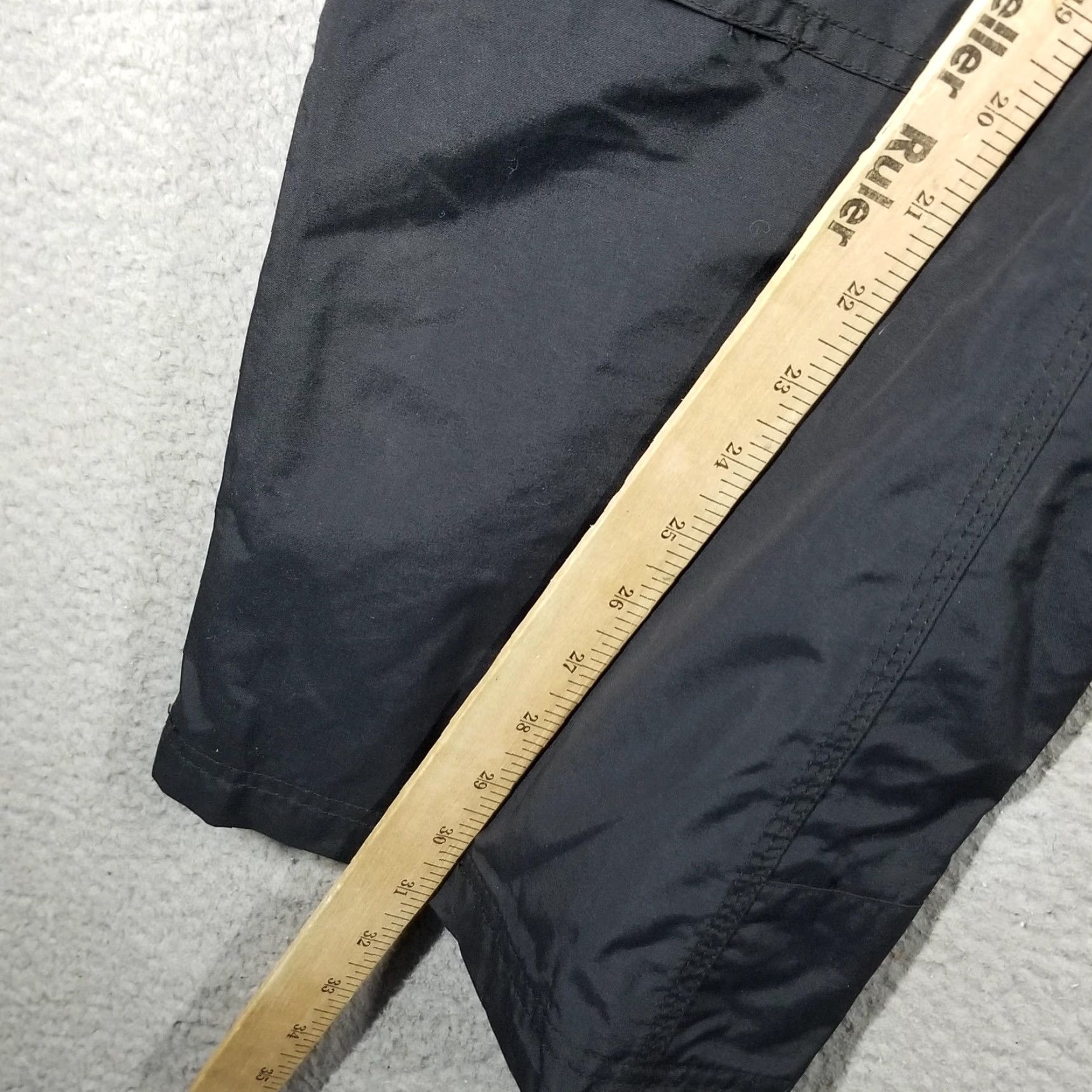 Carhartt VINTAGE Carhartt Rain Pants Women L Black Nylon Lined Side Zip Adjustable Waist Work Size 36" / US 14 / IT 50 - 5 Thumbnail