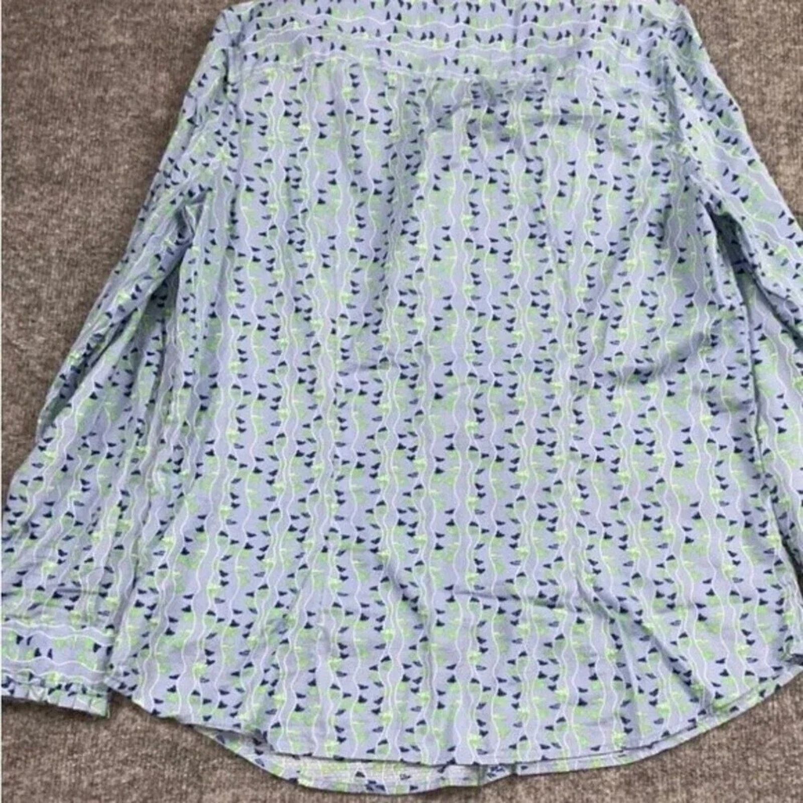 The Unbranded Brand Talbots partial button front blouse with ruffle detail Small Size S / US 4 / IT 40 - 2 Thumbnail