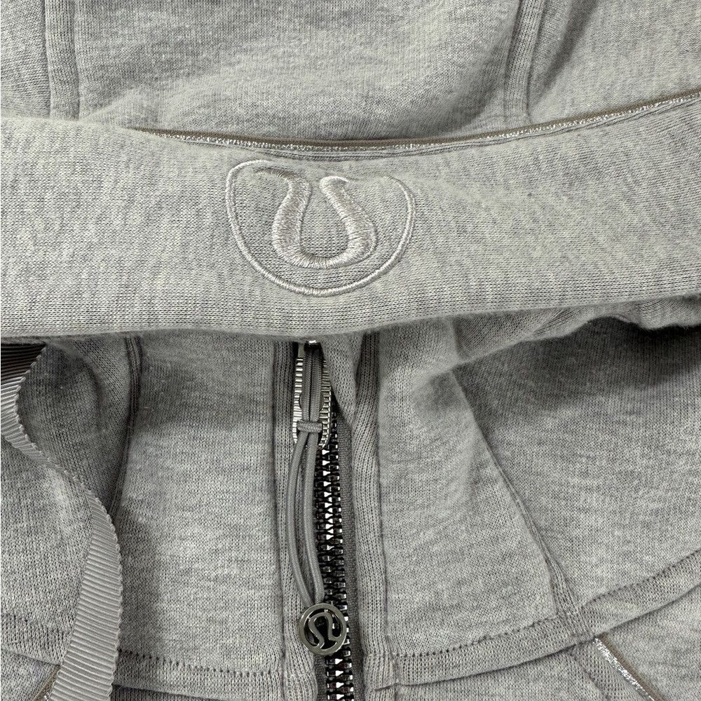 Lululemon store Scuba Hoodie Plush Size 4 NWT