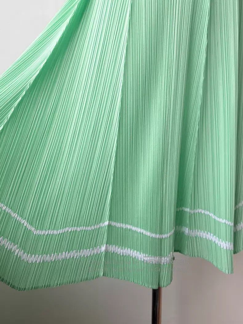 Issey Miyake Issey Miyake SIZE:3 Green Midi Skirt Size 23" - 4 Thumbnail