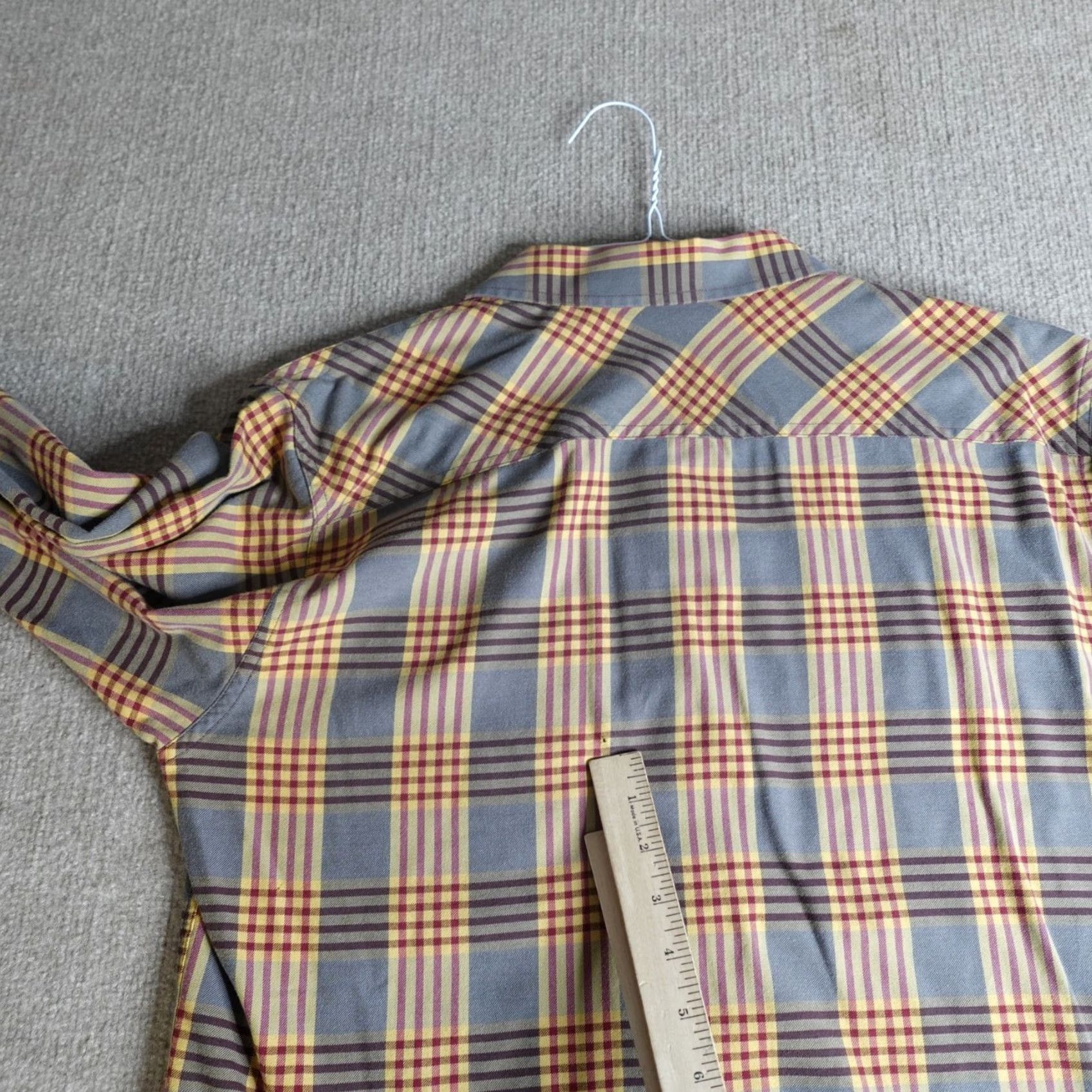 Patagonia Patagonia Shirt Large Beige Gray Plaid Flannel Shirt Mens L Beige Patagonia Shirt Shirt Casual Travel Size US L / EU 52-54 / 3 - 6 Thumbnail