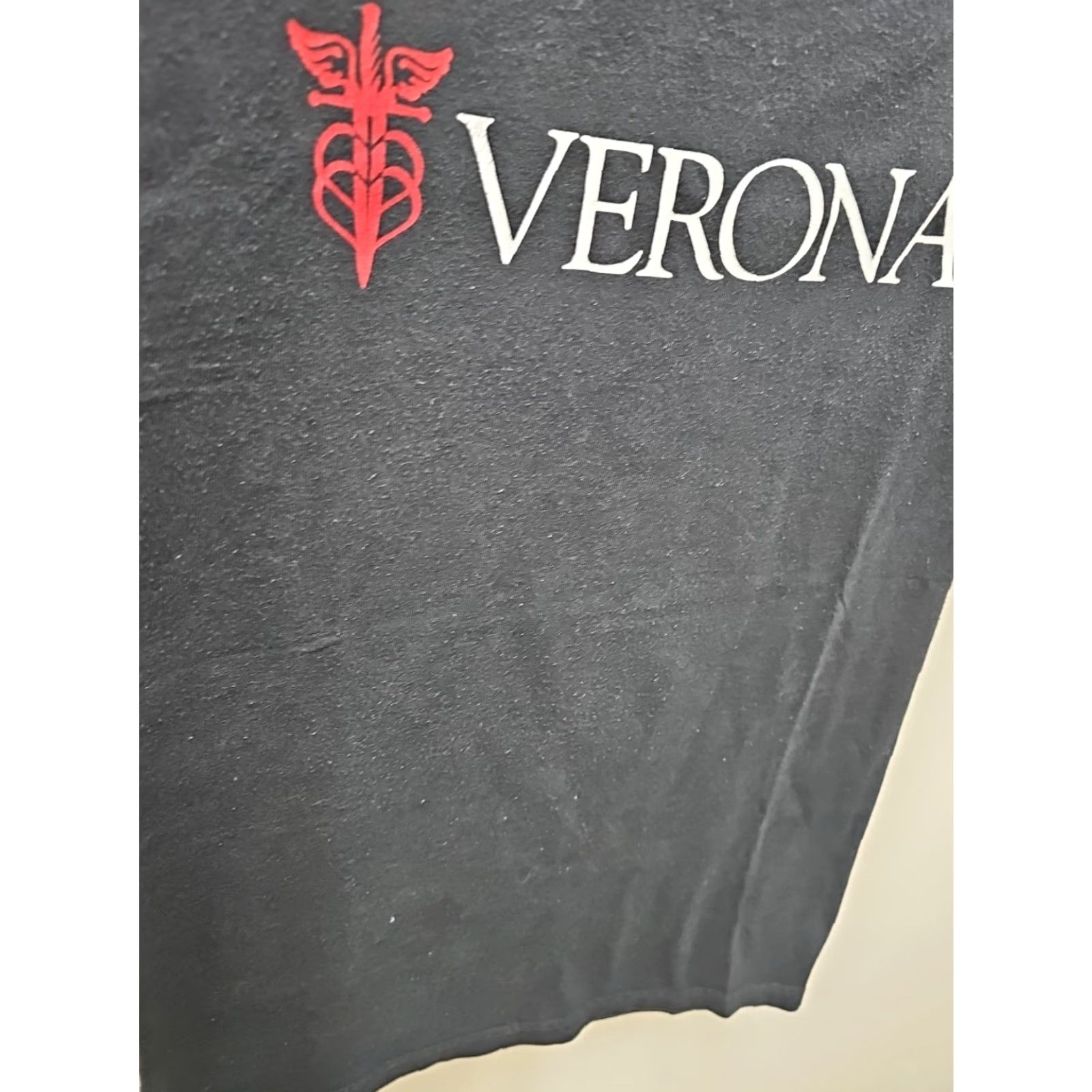 Fruit Of The Loom VINTAGE VERONA ROCK Y2K Band Shirt Small Shirt Mens XS Black Band 12/1ss Size US S / EU 44-46 / 1 - 4 Thumbnail