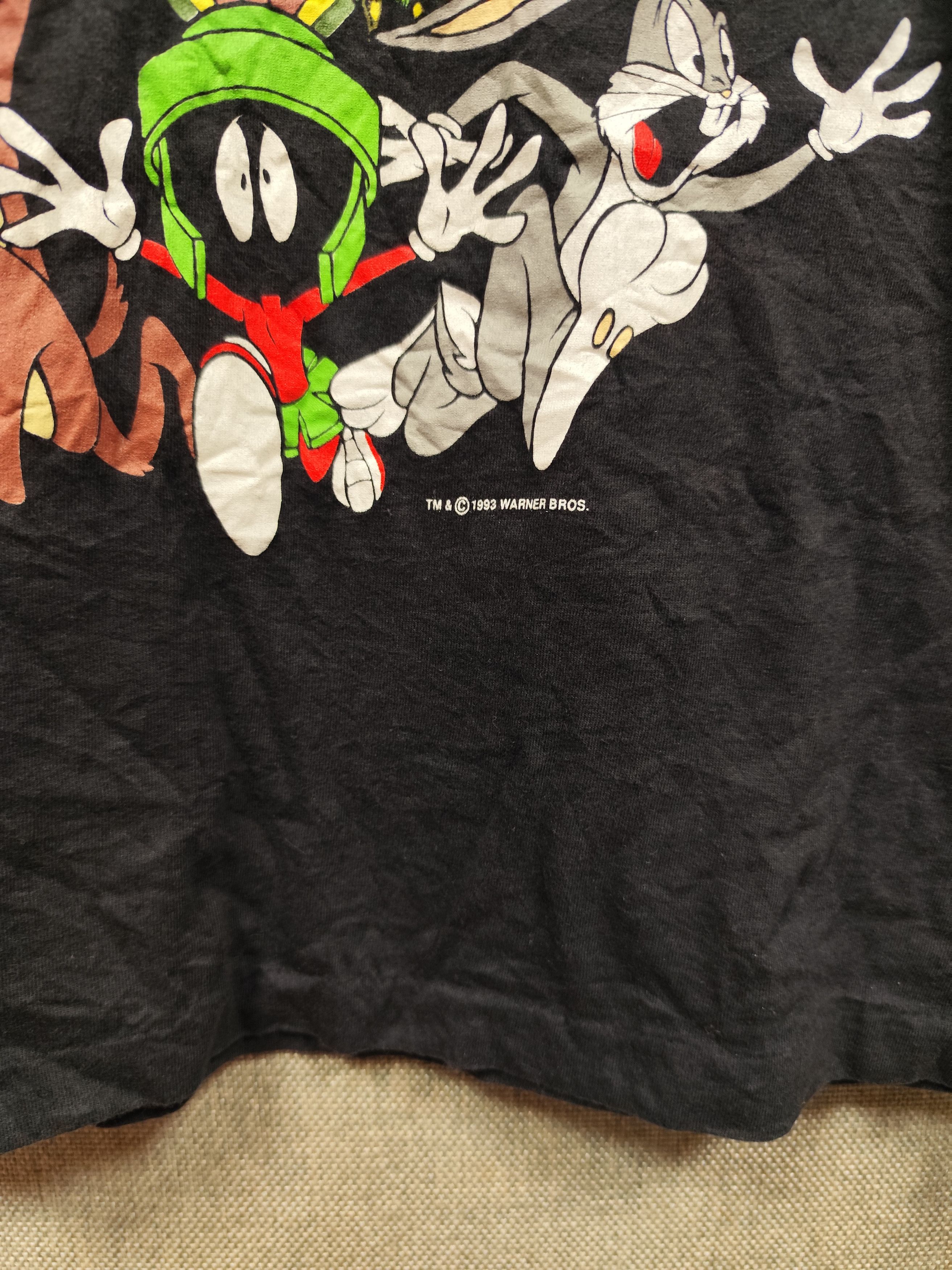 Giant Vintage 1993 t shirt jurassic park x looney tunes Size US M / EU 48-50 / 2 - 3 Thumbnail