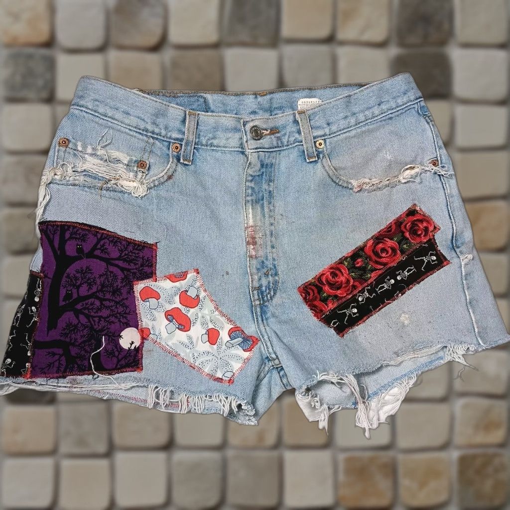VINTAGE Levi's Jean Shorts 33 Patchwork Distressed Moon Owl Patchwork Upcycled Recycled Hippie Boho Women Regular 33
