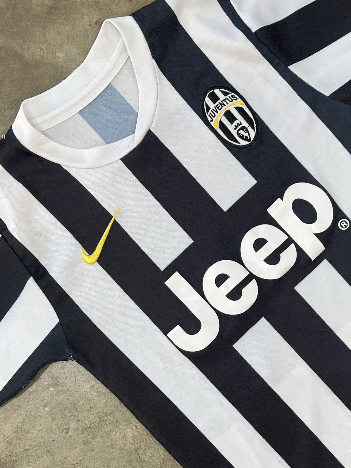 Vintage Nike Juventus FC Jeep Sponsor Jersey Youth Large Size US S / EU 44-46 / 1 - 1 Thumbnail