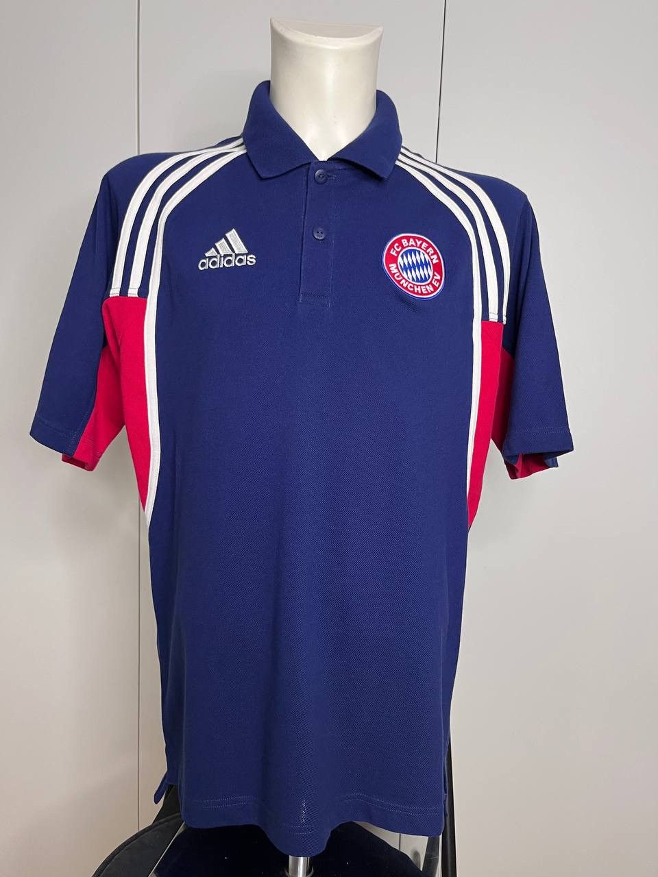 Adidas × Chelsea Soccer × Vintage vintage adidas FC Bayern Munchen Munich polo t-shirt Size US M / EU 48-50 / 2 - 1 Thumbnail