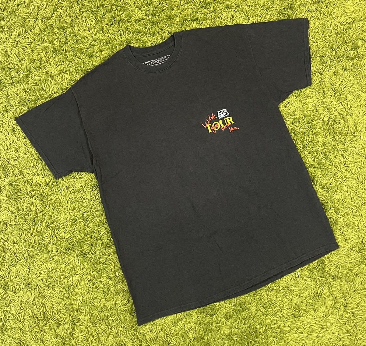 Travis Scott Travis Scott Look Mom I Can Fly Astroworld Tour Size Medium Size US M / EU 48-50 / 2 - 1 Thumbnail
