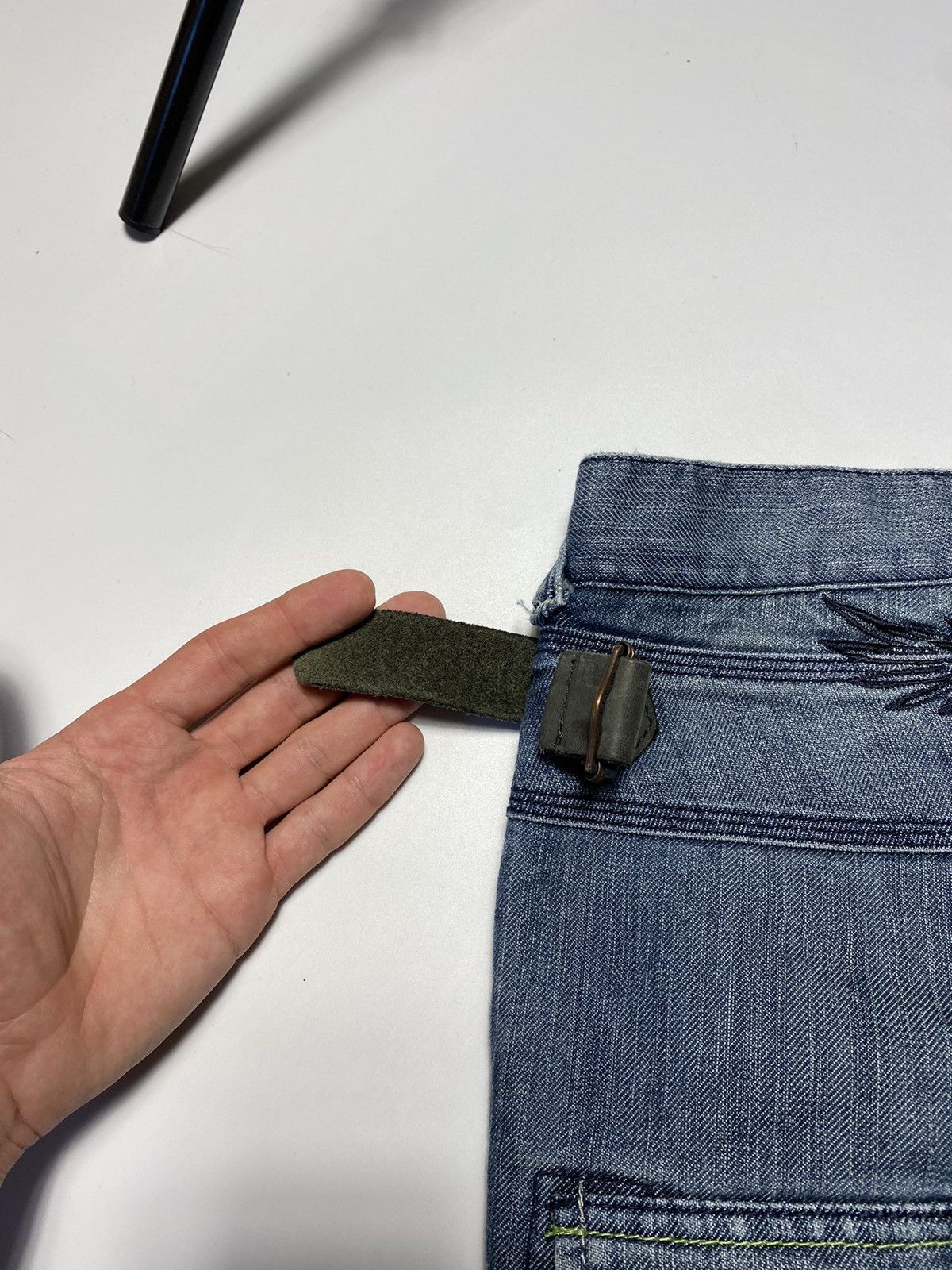 Vintage Vintage Y2k Police cargo jeans Kanye West style size 30 Size US 30 / EU 46 - 6 Thumbnail