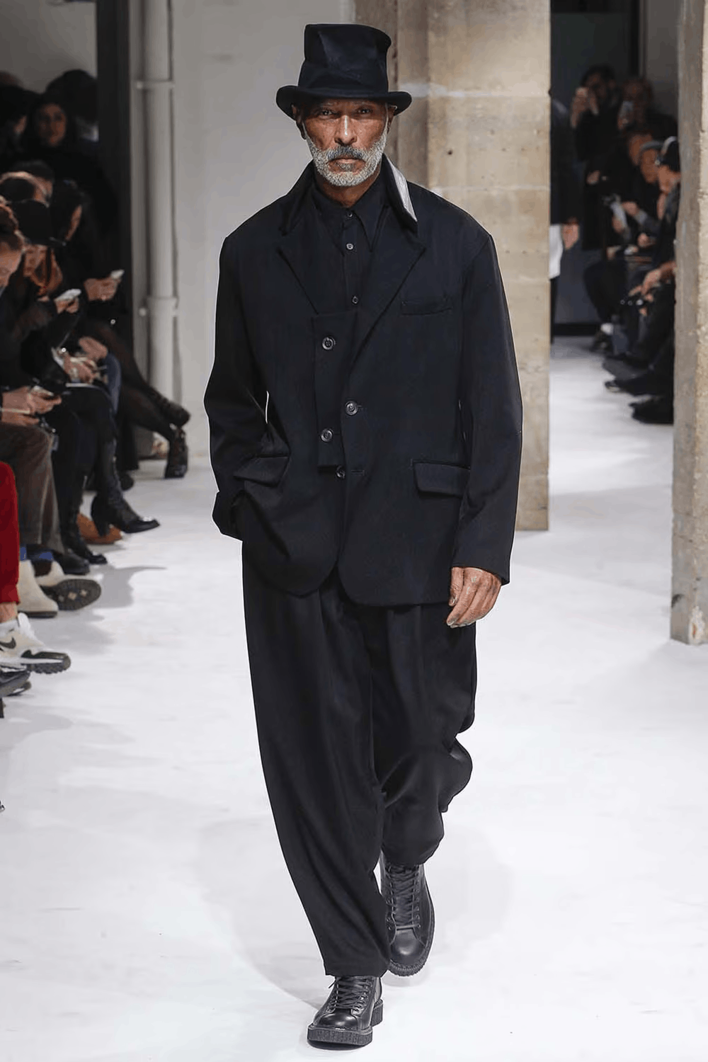 Yohji Yamamoto Yohji Yamamoto Pour Homme AW17 Runway Asymmetry Collar Shirt Size US M / EU 48-50 / 2 - 5 Thumbnail