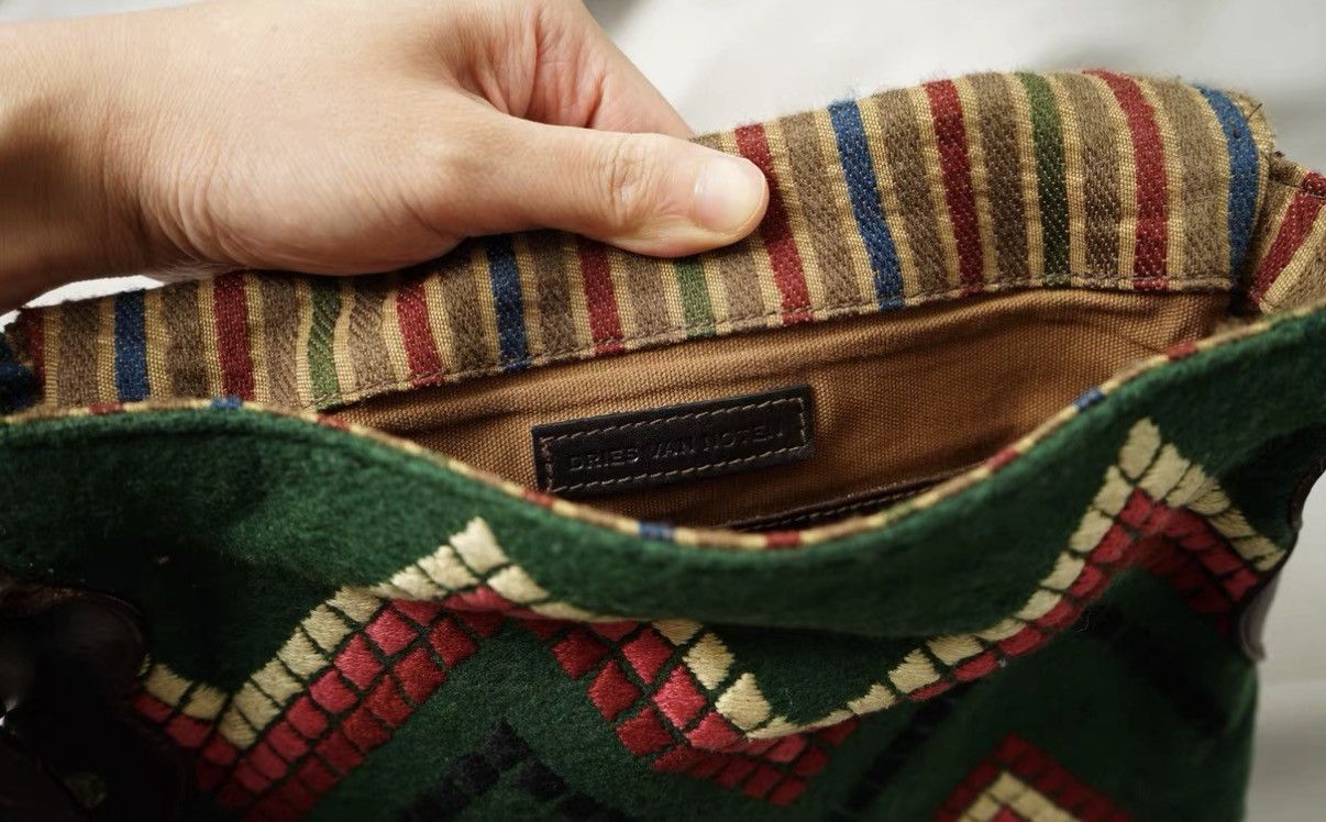 Dries Van Noten Dries Van Noten Grunge Ethnic Patchwork One-Shoulder Bag Size ONE SIZE - 7 Thumbnail