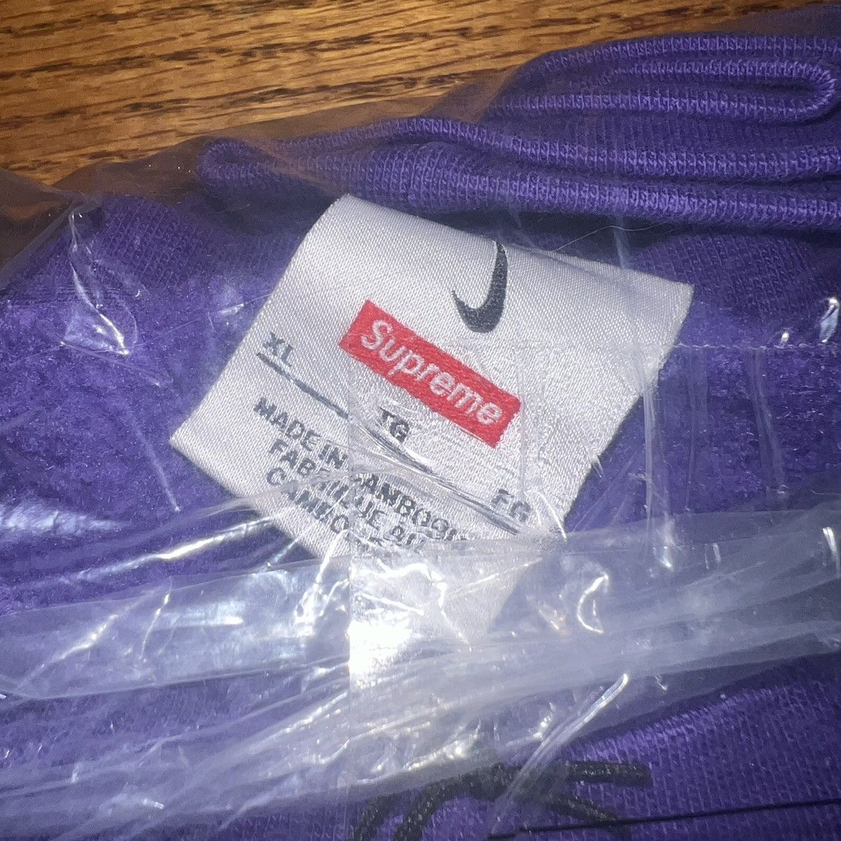 Nike × Supreme Supreme Nike Arc Crewneck Purple Size: XL Size US XL / EU 56 / 4 - 5 Thumbnail
