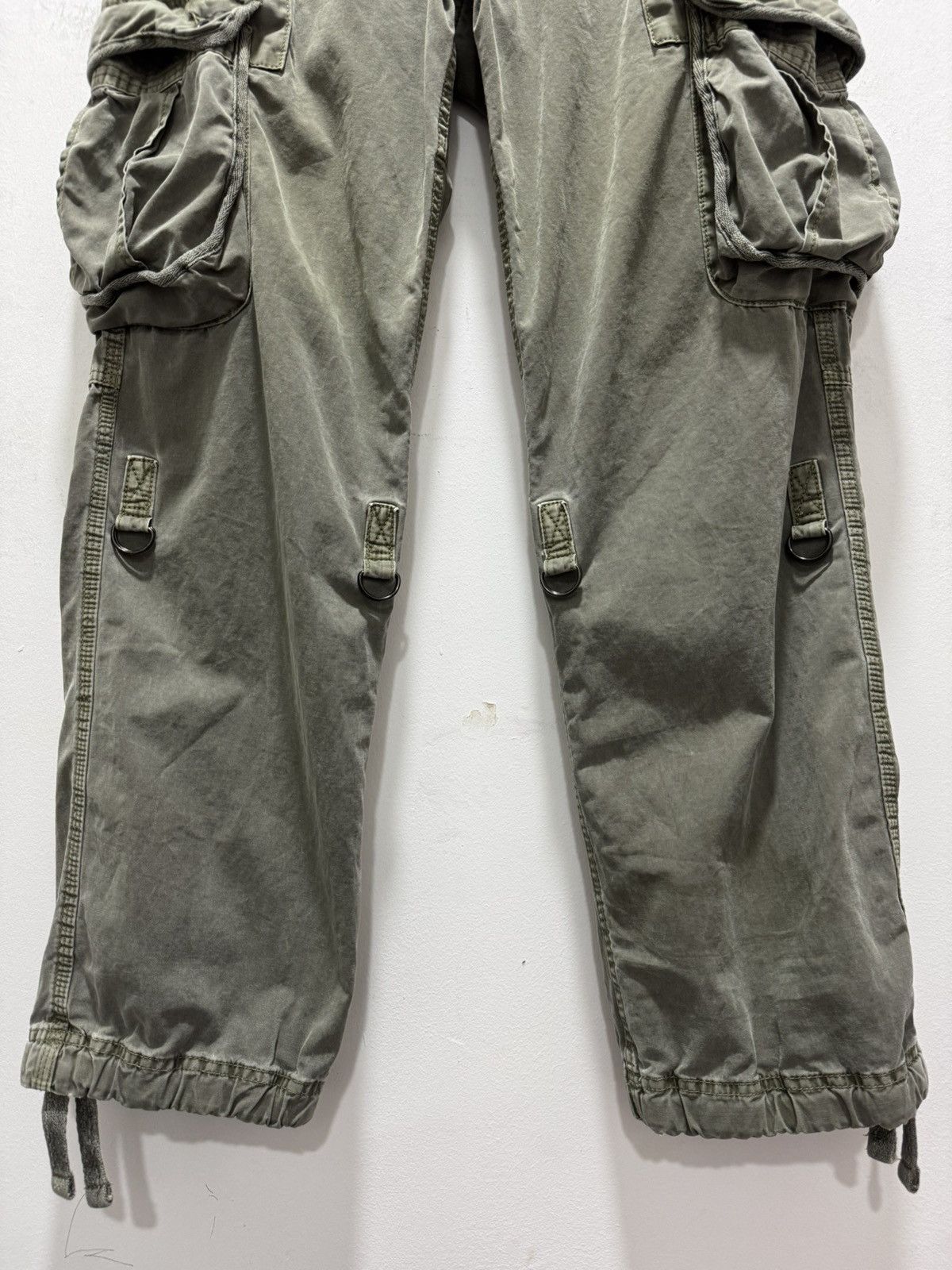 Uniqlo JAPANESE BRAND UNIQLO TWILL MULTIPOCKET CARGO MILITARY PANTS Size US 32 / EU 48 - 4 Thumbnail