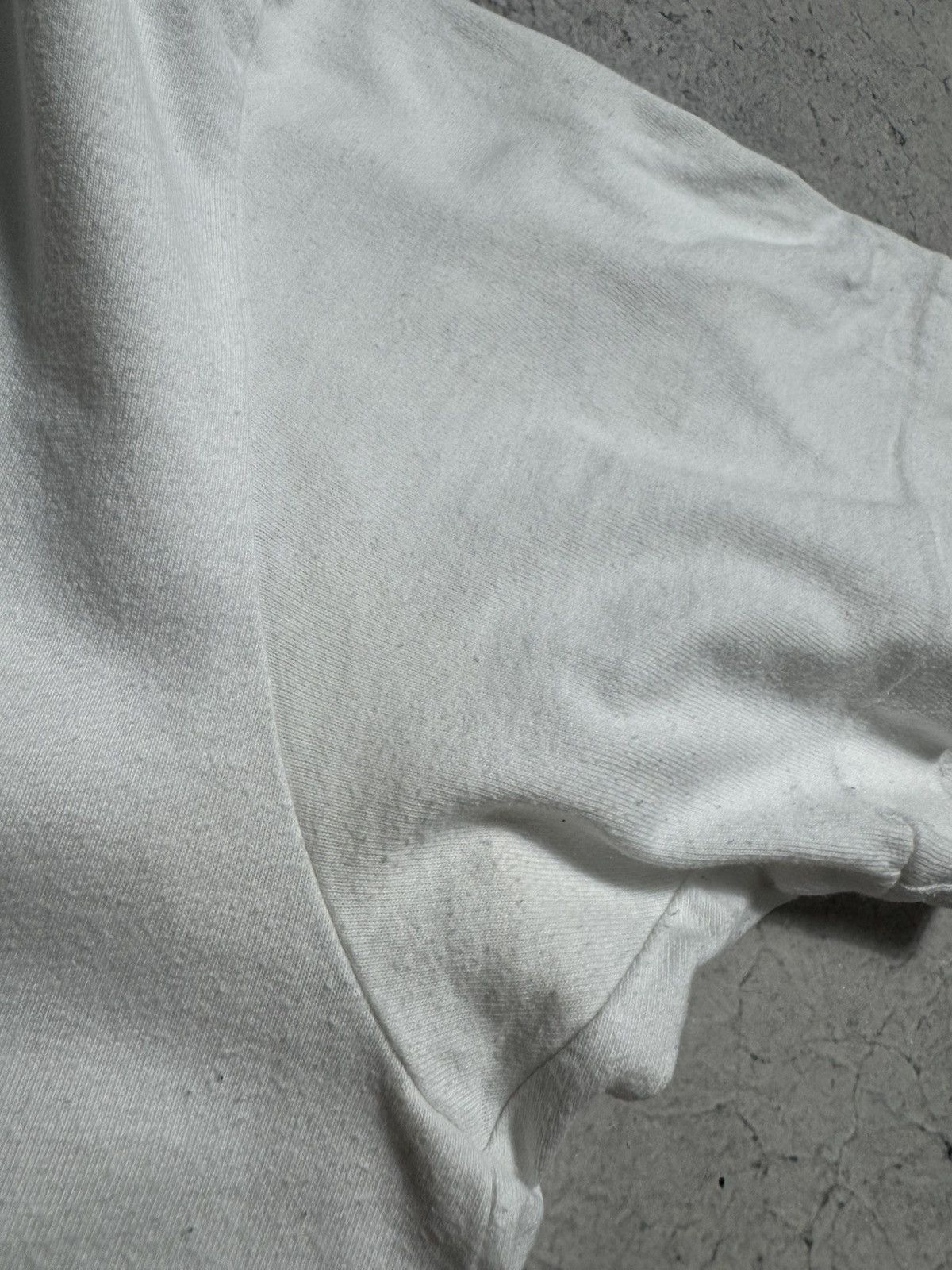 Comme des Garcons PLAY Play Comme Des Garcons Luxury T-Shirt Big Logo CDG Size US M / EU 48-50 / 2 - 10 Thumbnail