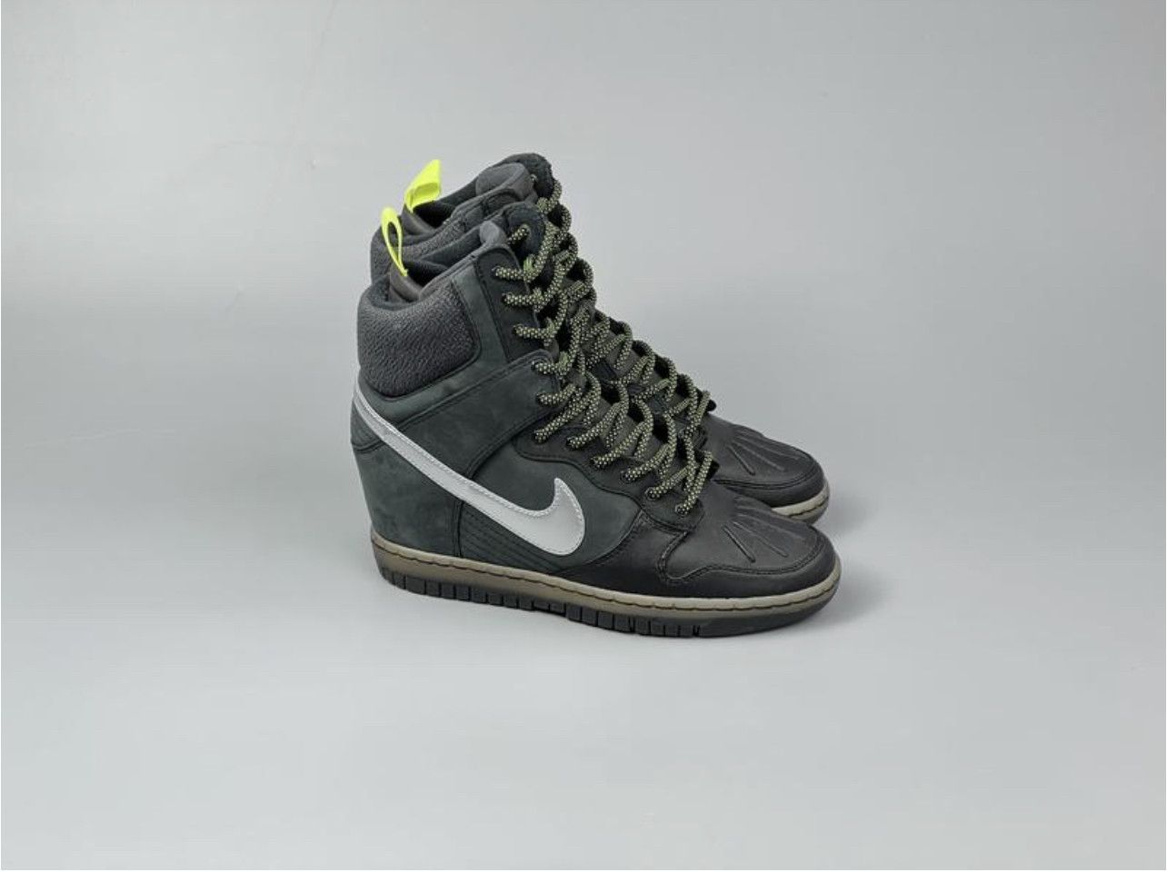 Nike Nike Dunk Sky Hi Top Sneakerboot 2.0 Women's Size US 8 Size US 8 / IT 38 - 1 Thumbnail
