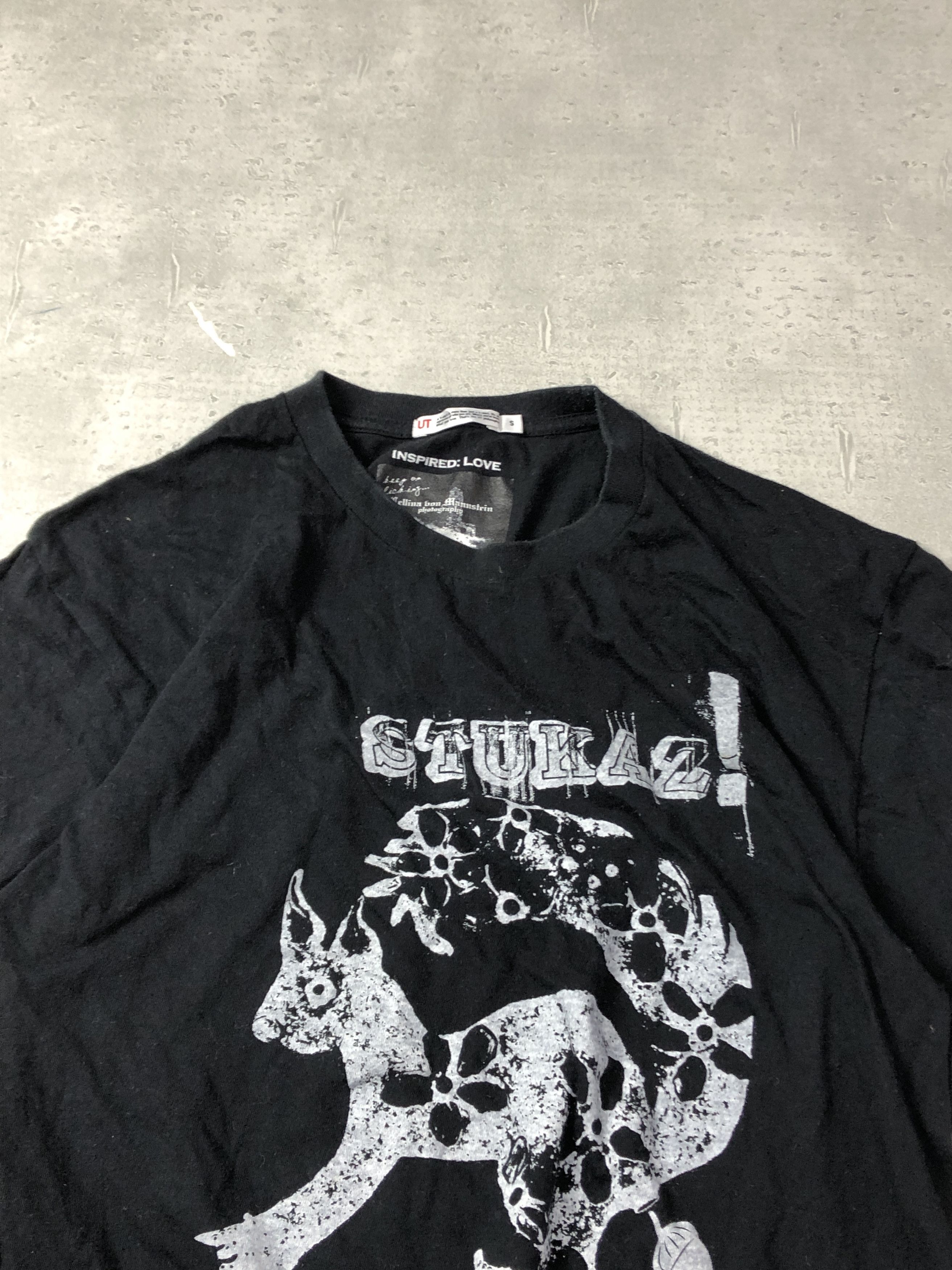 Uniqlo Uniqlo graphic tee t-shirt 11-3-36 146 Size US S / EU 44-46 / 1 - 5 Thumbnail