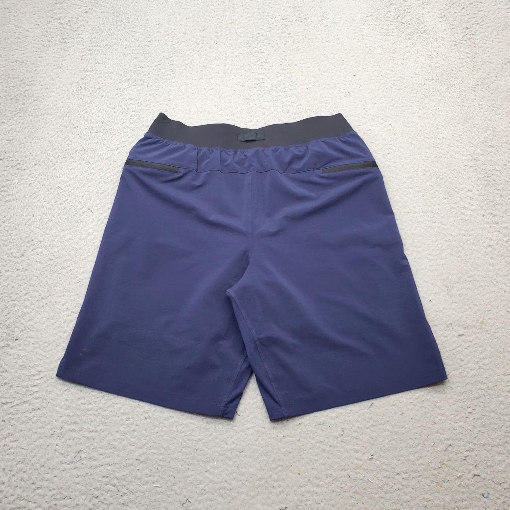 Fabletics Fabletics Mens 30 Multicolor Activewear Shorts Elastic Waist Pockets Lined Slash Pocket Size US 30 / EU 46 - 2 Thumbnail