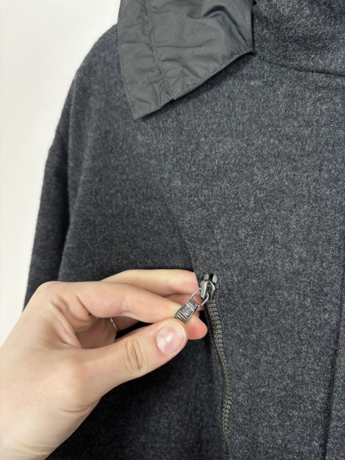 Victorinox Victorinox Swiss Men’s Multipocket Tech Wool Hooded Coat Size US XL / EU 56 / 4 - 9 Thumbnail