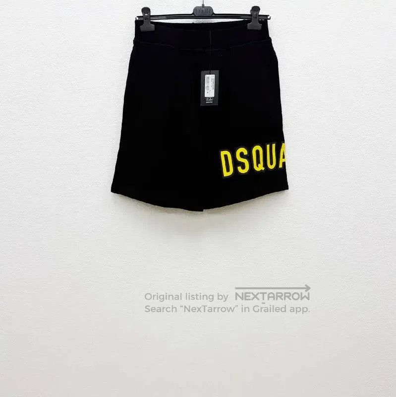 DSQUARED2 Black Casual Shorts for Men .