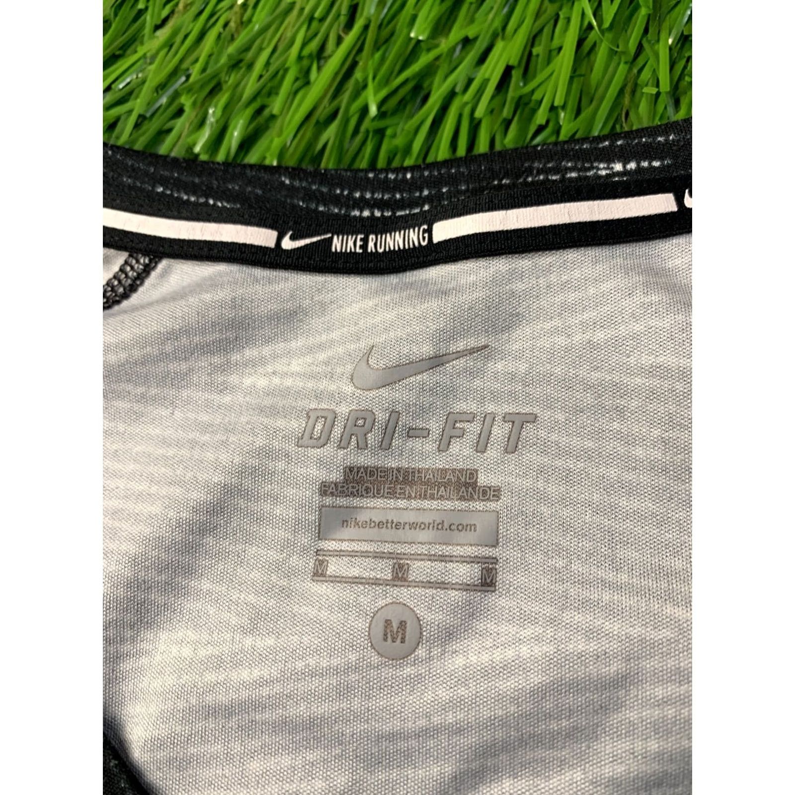 Nike NIKE RUNNING DRI-FIT SHIRT WOMEN T-SHIRT TRAINING Jersey Tee SIZE M Black and White 2015 644701-010 Size M / US 6-8 / IT 42-44 - 5 Thumbnail