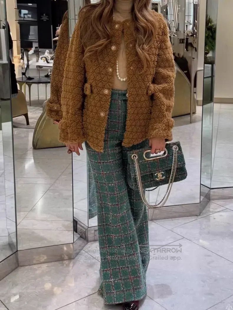 Chanel Chanel Diamond plaid teddy sheared wool crystal buckle lon Size XS / US 0-2 / IT 36-38 - 9 Thumbnail
