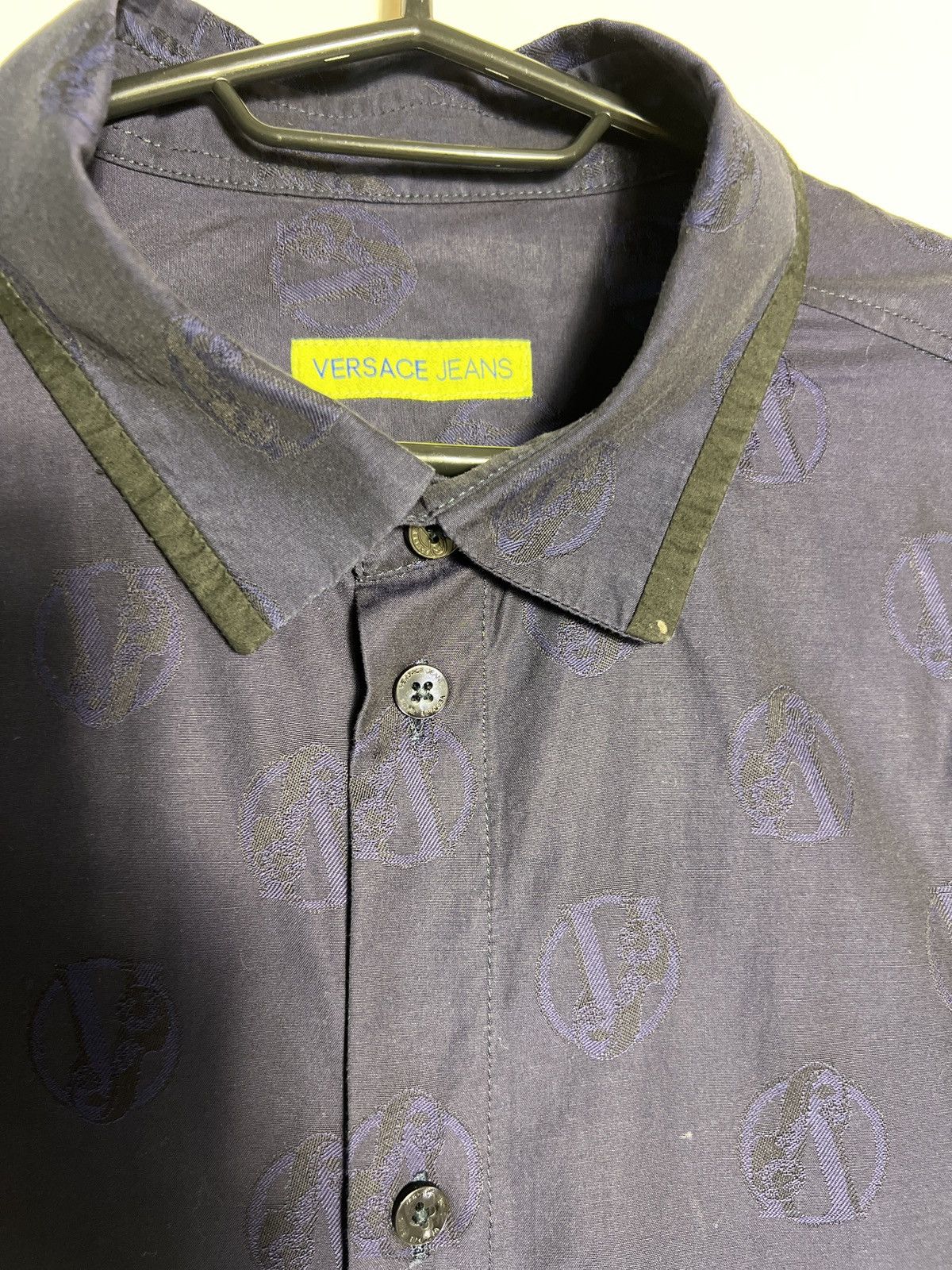 Versace Vintage Versace Monogram Shirt Rare Size US L / EU 52-54 / 3 - 6 Thumbnail