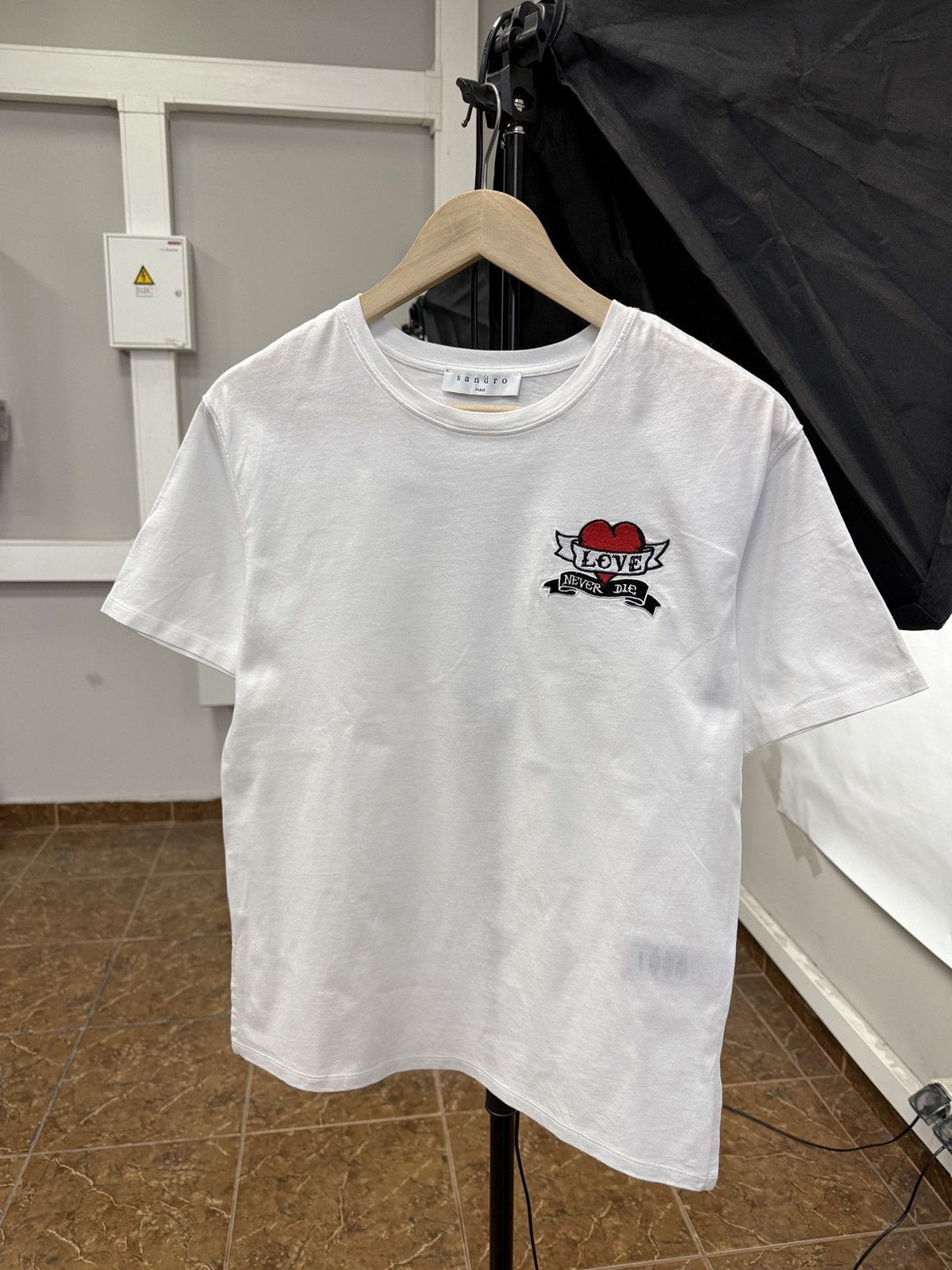 Sandro 🇫🇷 Sandro Paris Luxury Love Newer Die Woman T-Shirt Rare Size S / US 4 / IT 40 - 1 Thumbnail