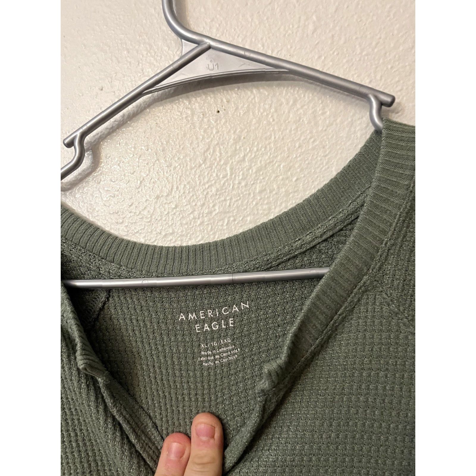 American Eagle Outfitters VINTAGE American Eagle Shirt Womens XL Green Waffle Knit V-Neck Long Sleeve Thermal Knit Shirt XL Green Women Classic/Fitted Sleeve Button-Up Casual Size XL / US 12-14 / IT 48-50 - 3 Thumbnail