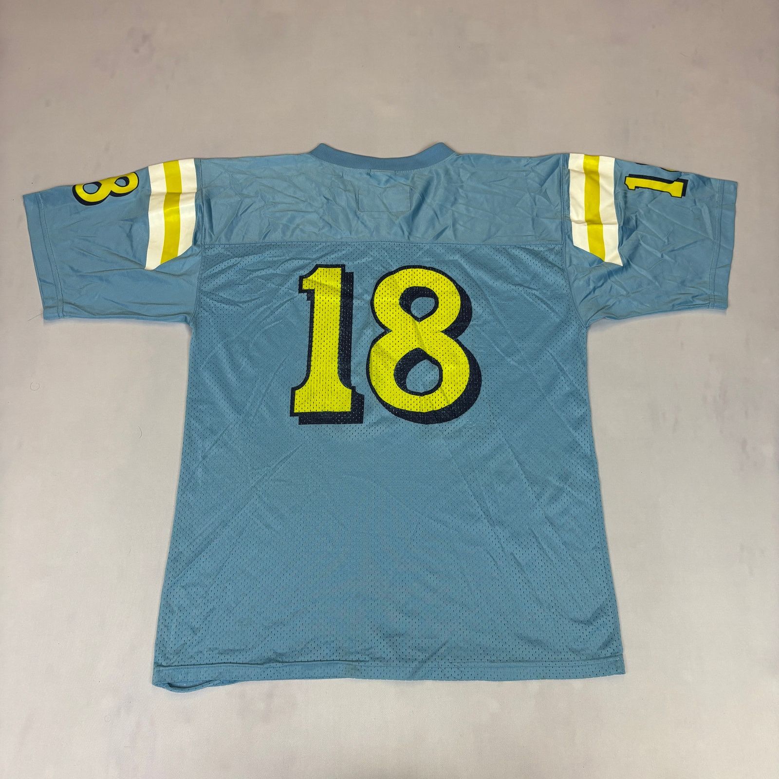 Reebok Vintage 1996 UCLA Bruins Football Reebok Cade McNown Jersey Size US XL / EU 56 / 4 - 3 Thumbnail