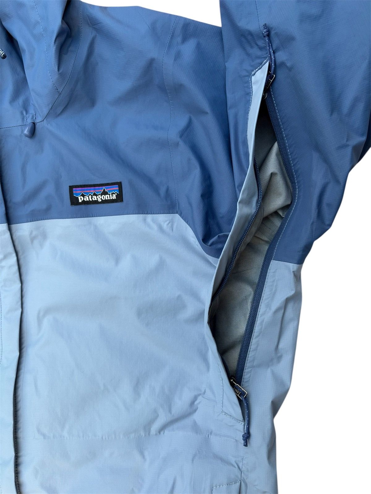 Patagonia Patagonia Women's Torrentshell 3L Rain Jacket Size S / US 4 / IT 40 - 7 Thumbnail
