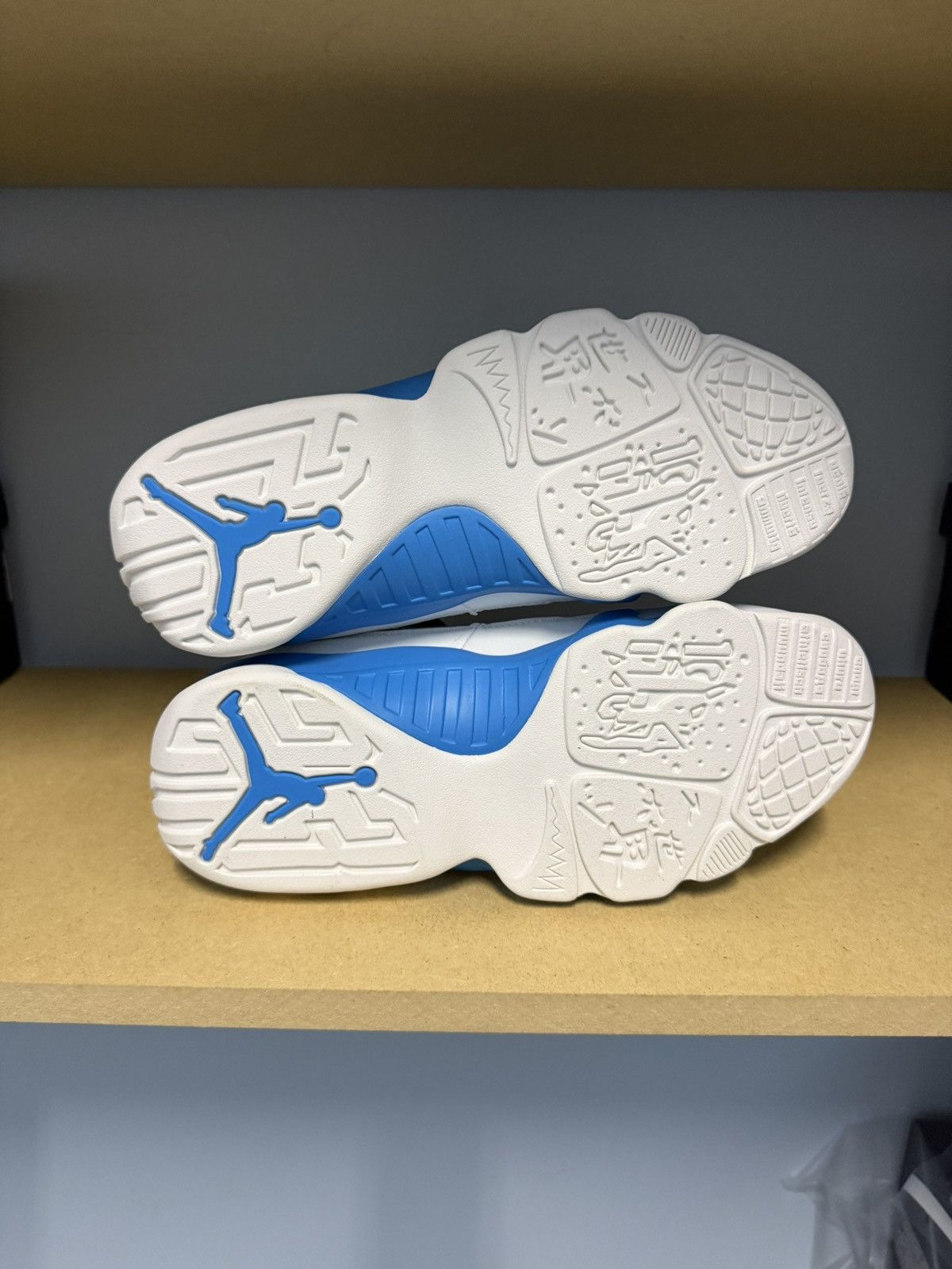 Jordan Brand Air Jordan 9 Powder Blue Size 7.5 Brand New Size US 7.5 / EU 40-41 - 4 Thumbnail