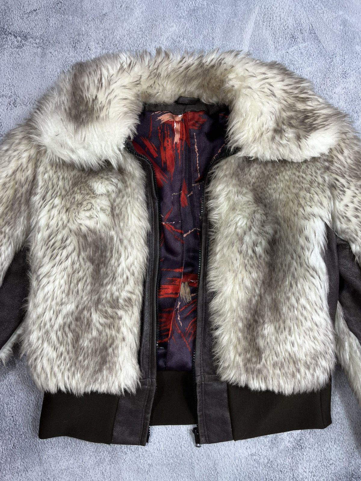 Japanese Brand × Vintage Vintage Y2K Fur faux leather jacket bomber 00s style S Size S / US 4 / IT 40 - 8 Thumbnail
