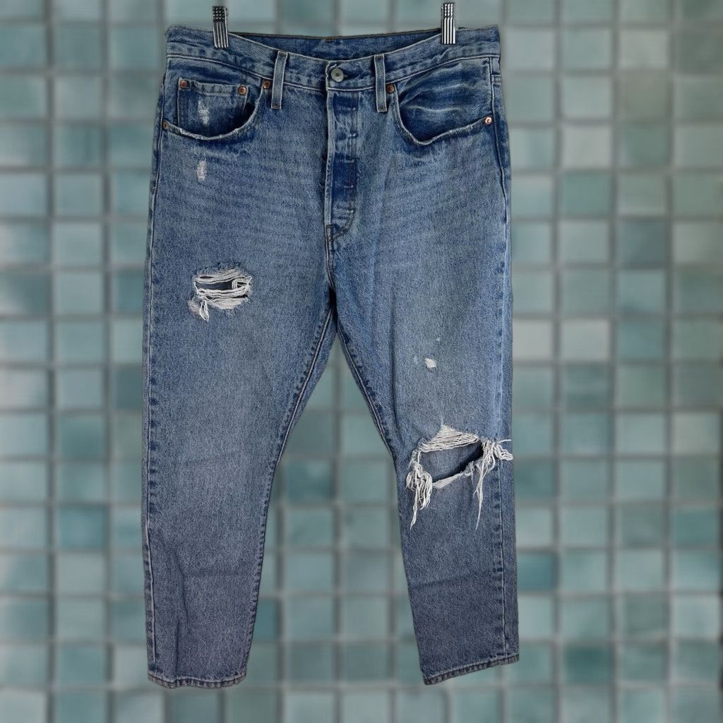 Levi's VINTAGE Levi's 501 Denim Jeans Mens Size 32 Blue Distressed Retro 90s Silver Button Fly Size US 32 / EU 48 - 1 Thumbnail