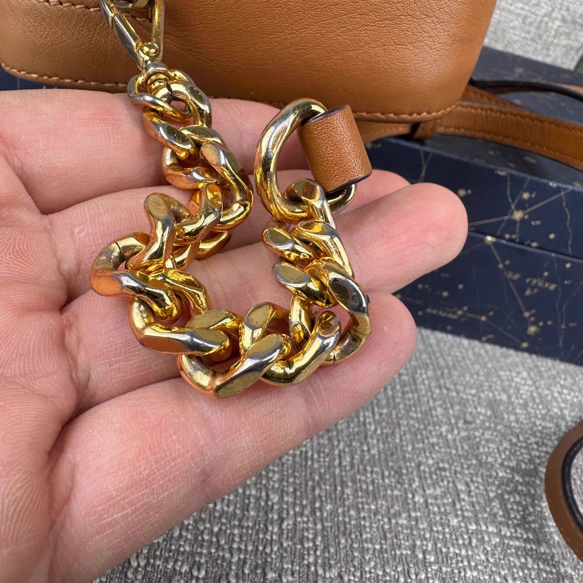 MCM MCM Vintage Cognac Camera Crossbody Chain Women's Bag Ｑ27 Size ONE SIZE - 7 Thumbnail