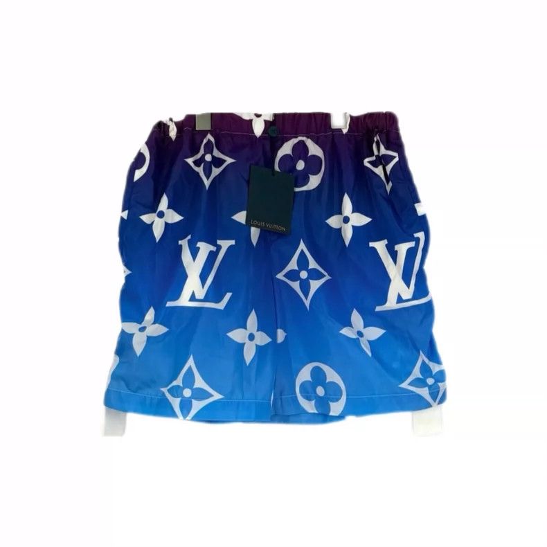 Louis Vuitton Louis Vuitton Blue and purple gradient color full logo beac Size US 38 / EU 54 - 1 Thumbnail